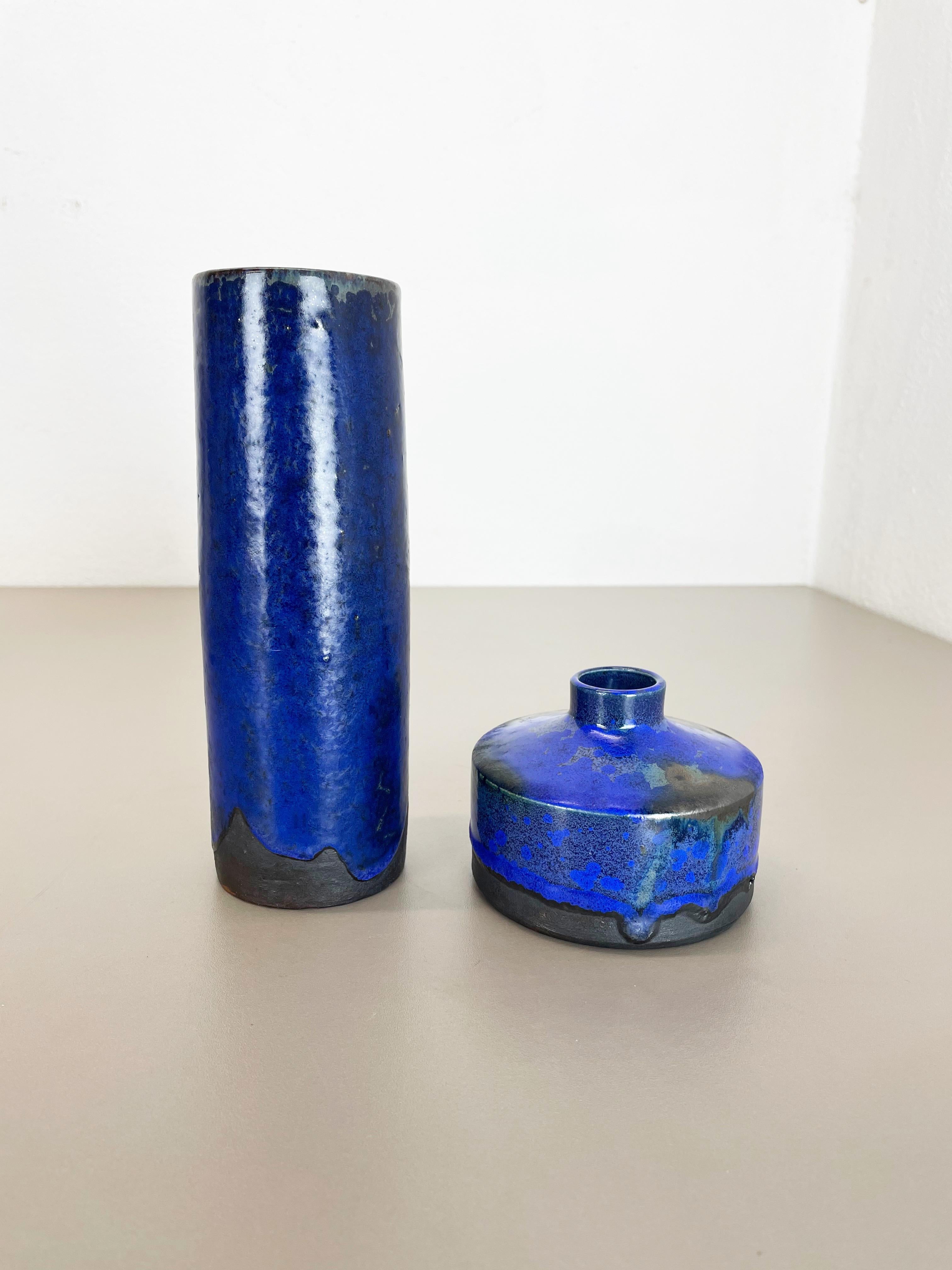 Set von 2 Keramik-Studio-Keramikvasen „Blau“ von Gerhard Liebenthron, Deutschland 1970er Jahre im Angebot 8