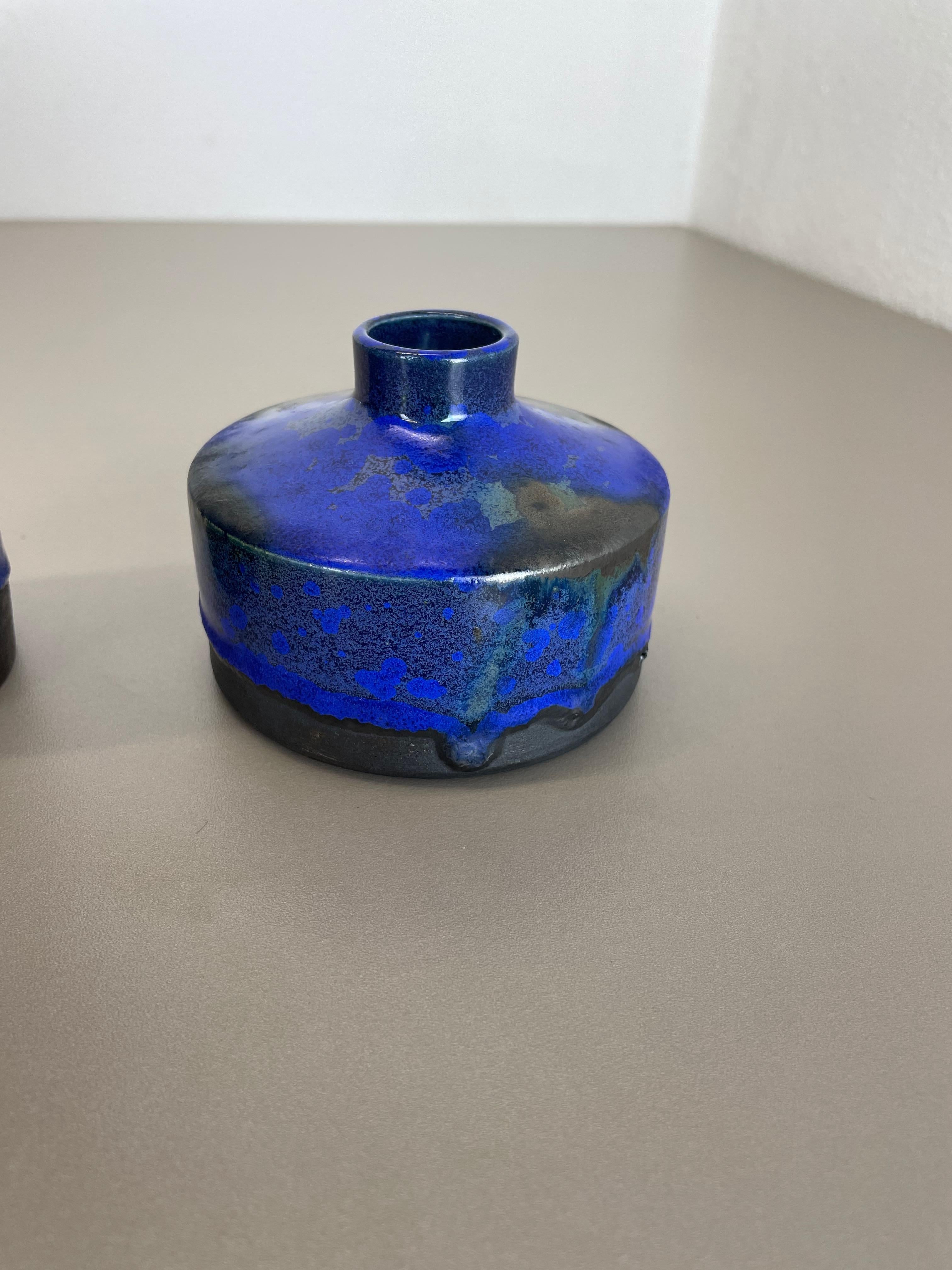 Set von 2 Keramik-Studio-Keramikvasen „Blau“ von Gerhard Liebenthron, Deutschland 1970er Jahre im Angebot 4