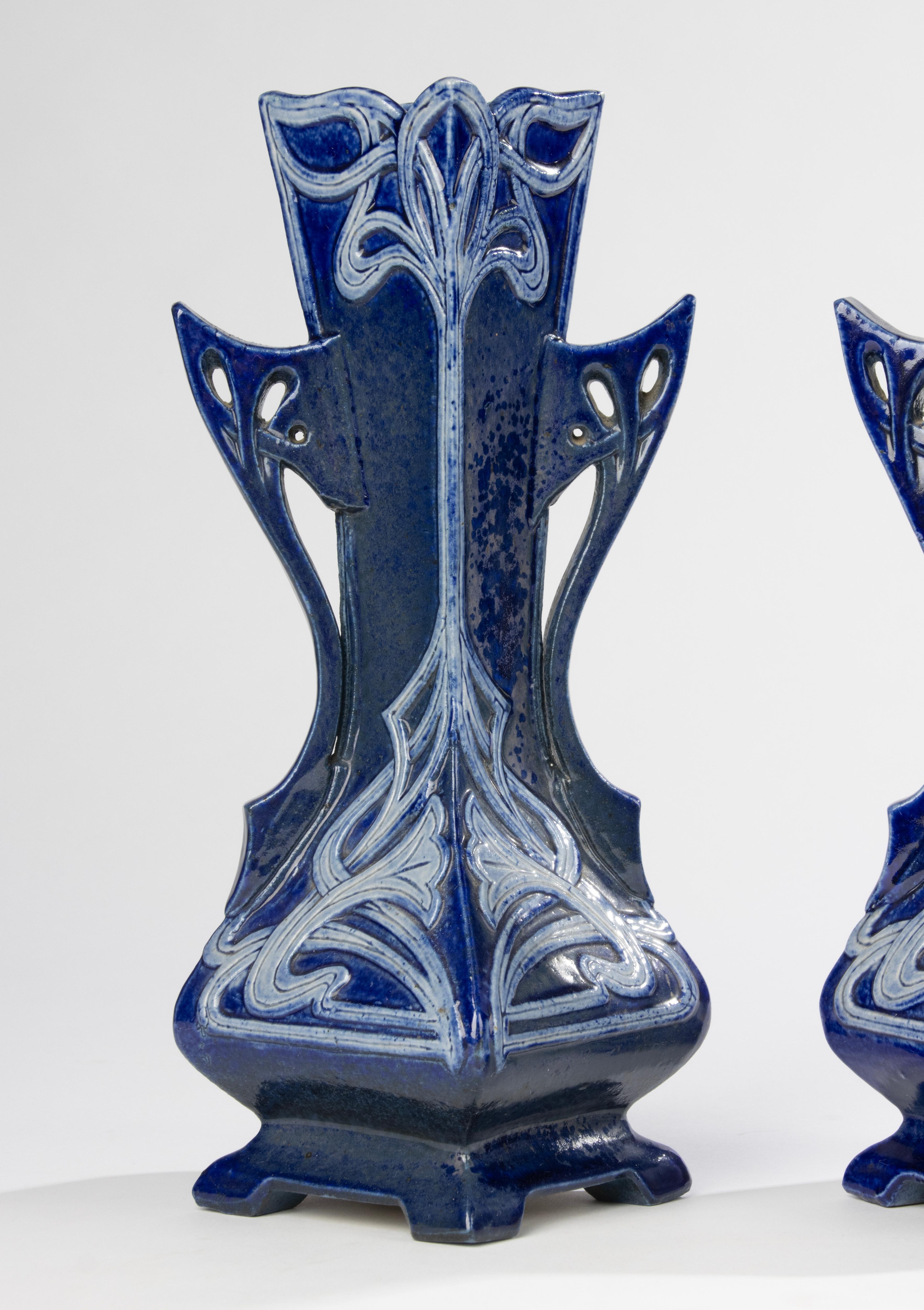 Francese Set di 2 vasi in ceramica - Art Nouveau in vendita
