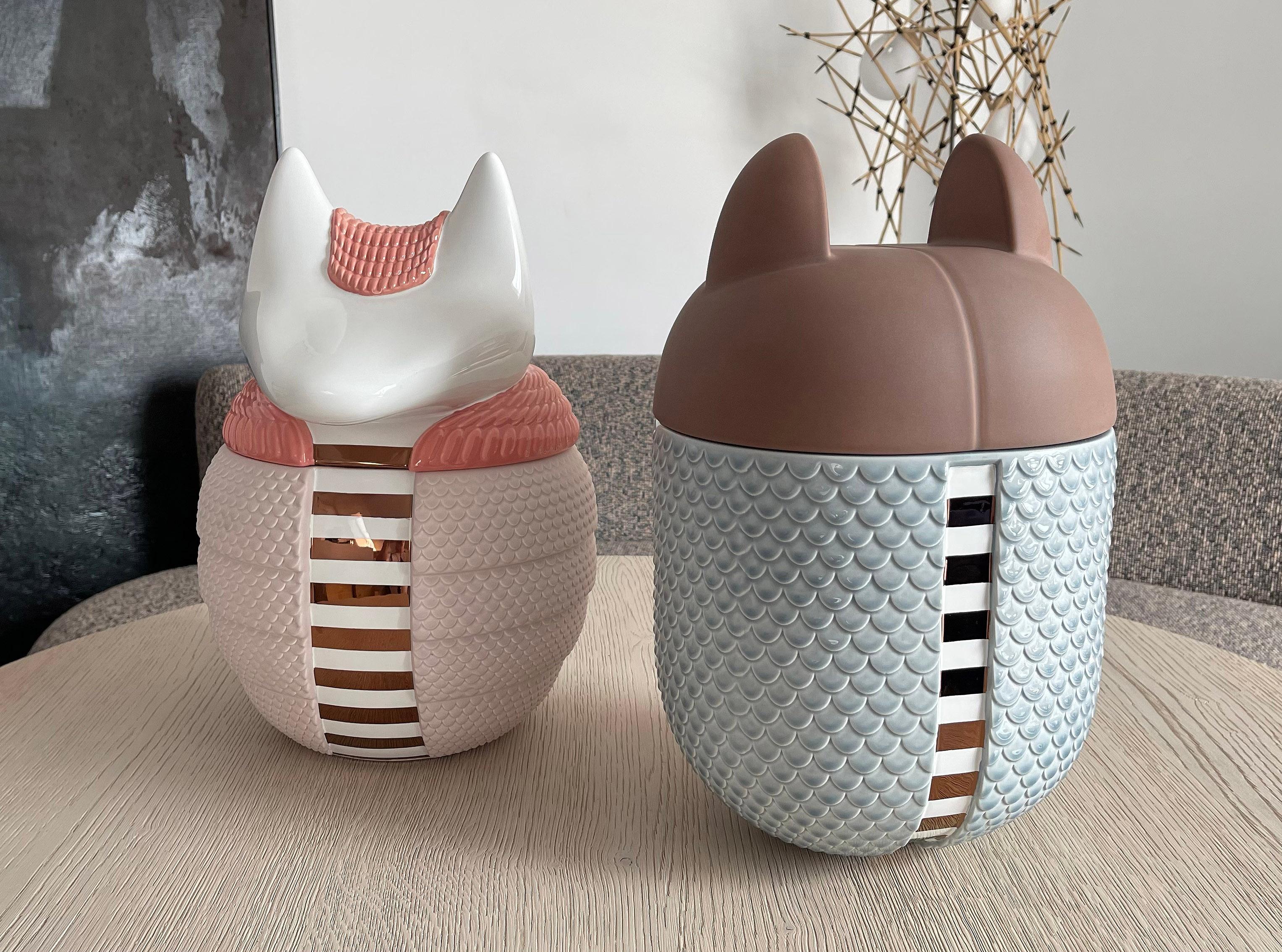 Set of 2 Ceramic Vases / Containers - Animalità Khepri and Loricato by Elena Salmistraro for Bosa

Khepri and loricato designed by Elena Salmistraro for Bosa are armadillo shaped containers / vases in ceramic enriched with precious metals, with a