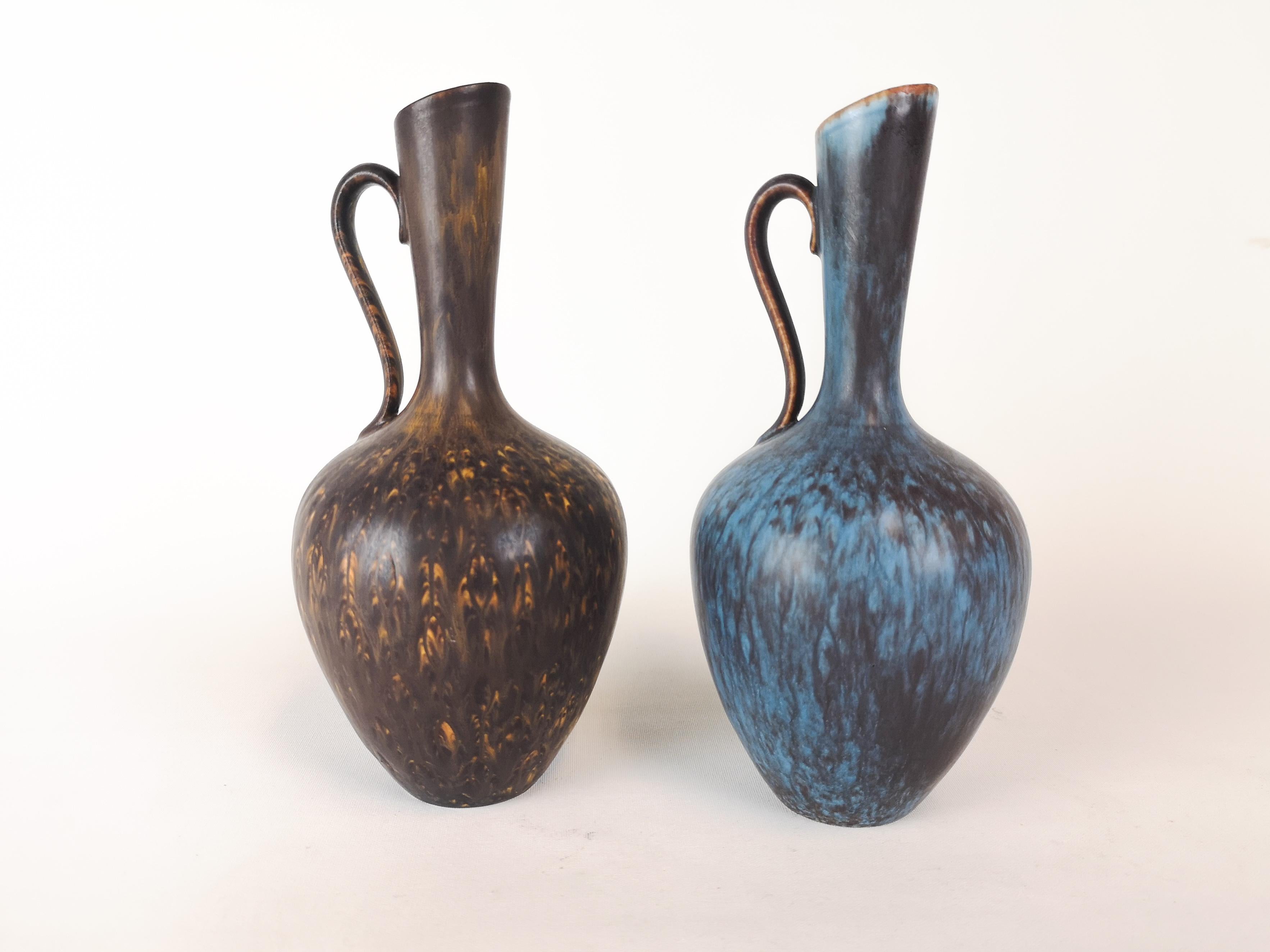 Mid-Century Modern Ensemble de 2 vases en céramique Rörstrand Gunnar Nylund, Suède en vente