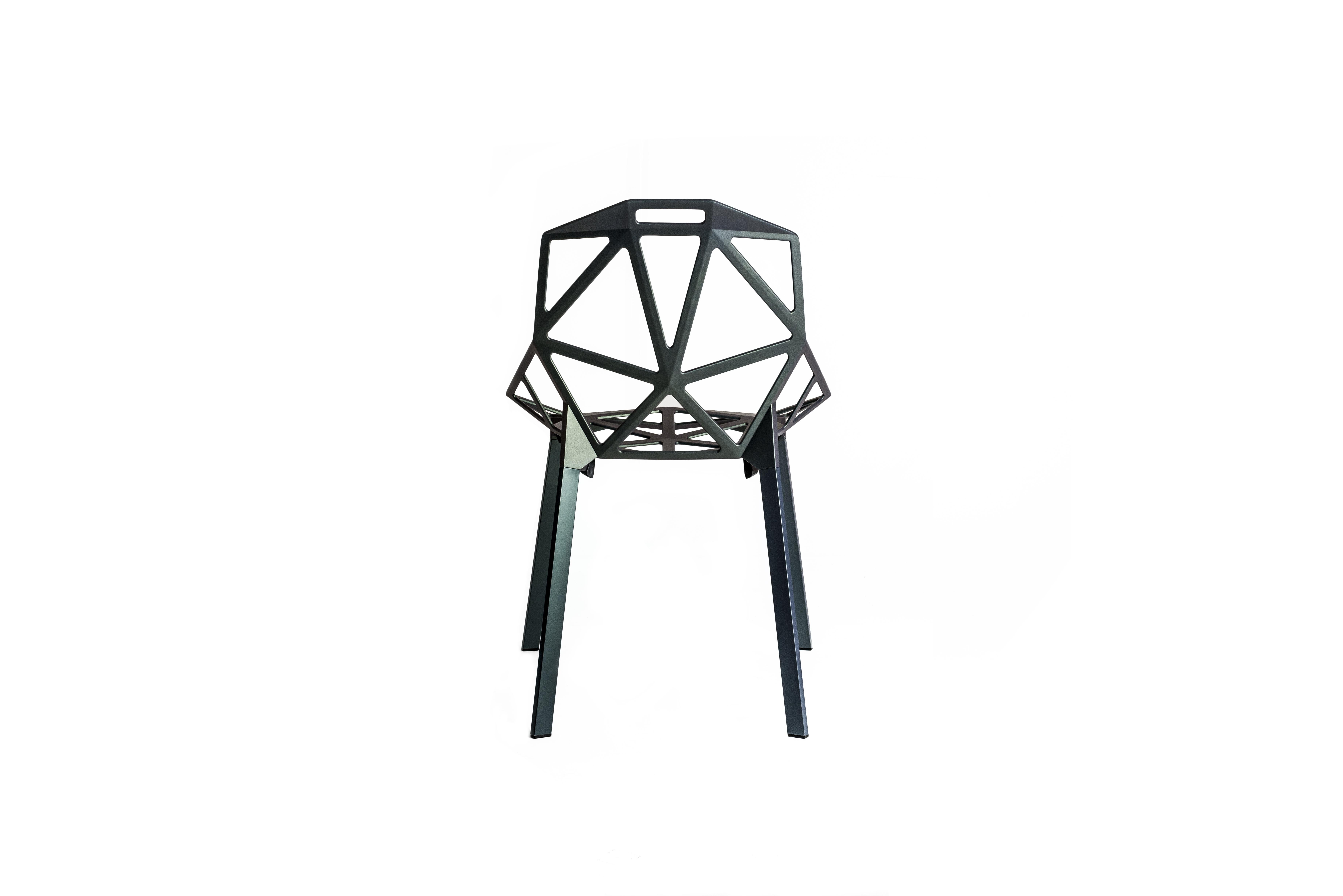 Satz von  2 Stühle_Einer in Schwarz von Konstantin Grcic  für MAGIS im Angebot 3