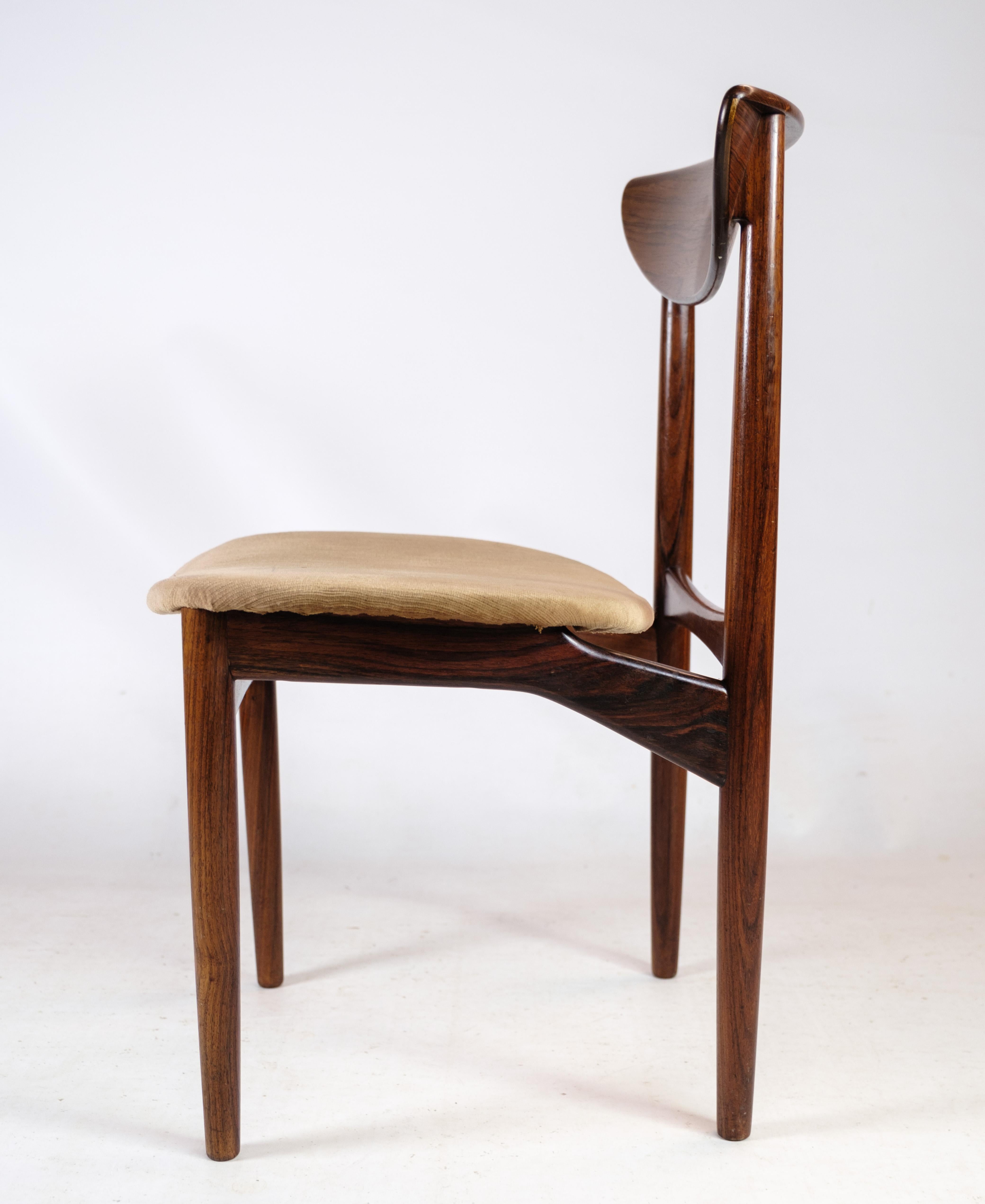 Ensemble de 2 chaises fabriquées en bois de rose par Peter Hvidt des années 1960 en vente 5