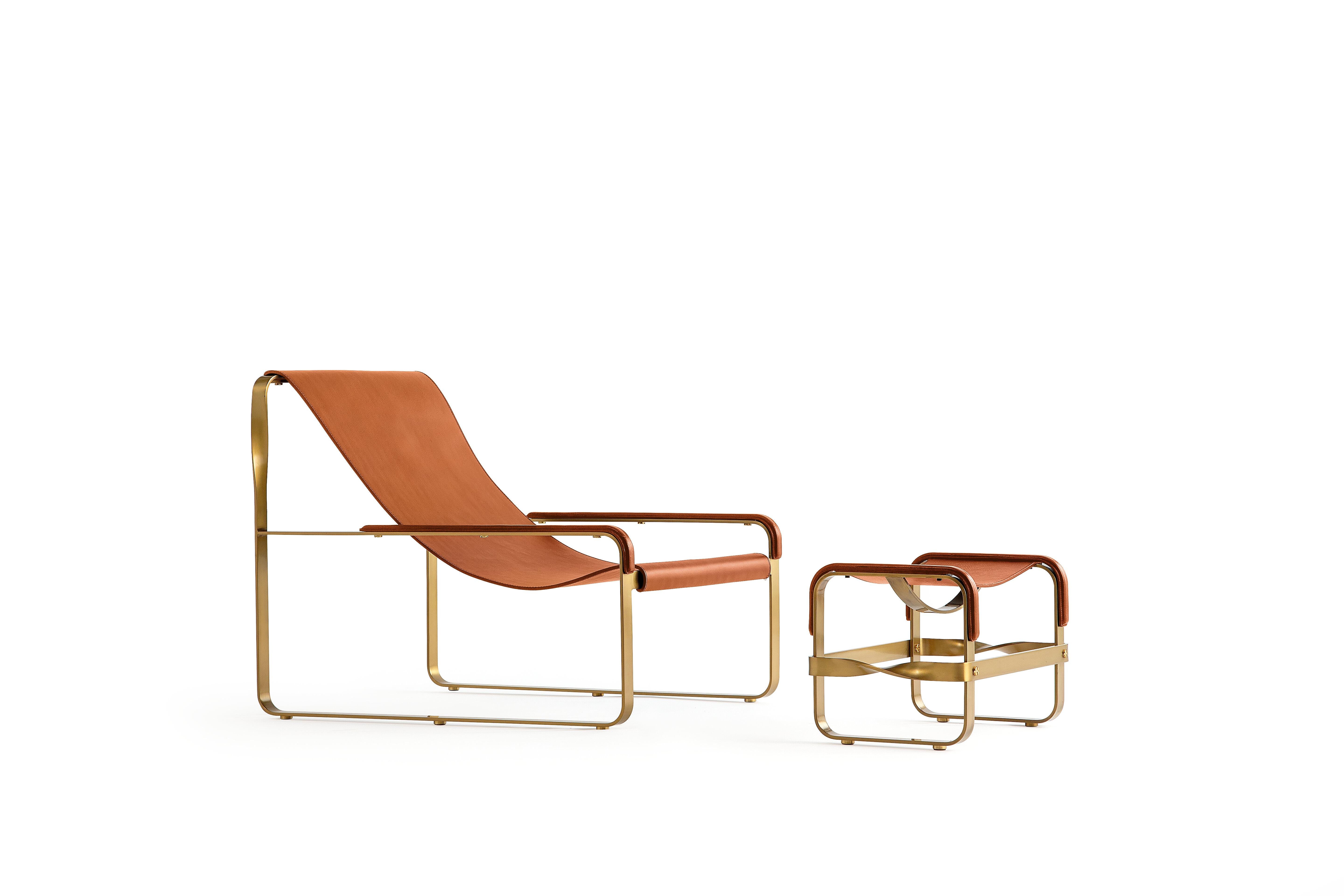 Pair Contemporary Chaise Longue & Footstool Aged Brass Metal & Natural Leather For Sale 2