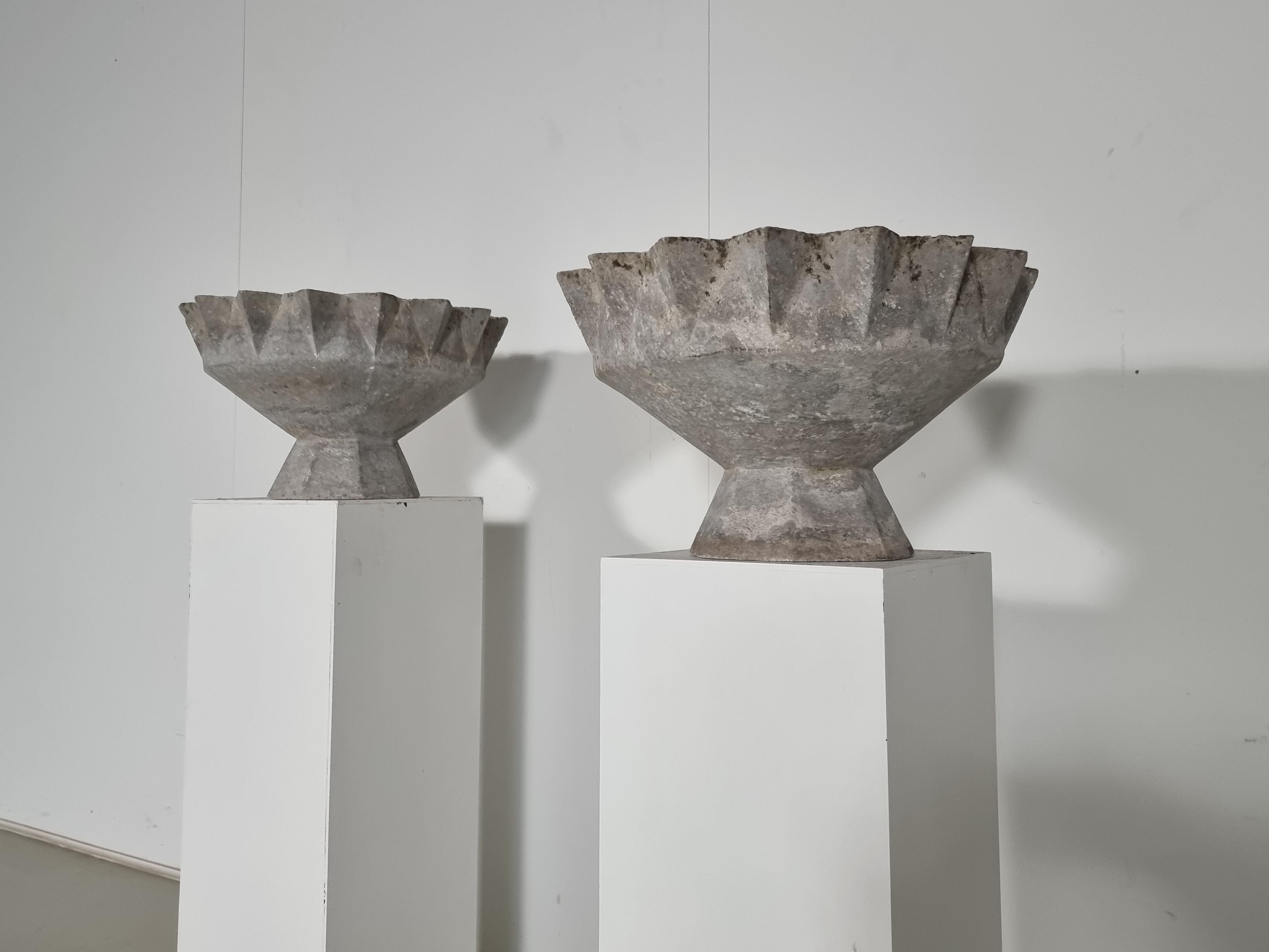 Set di 2 fioriere a forma di calice di Willy Guhl, anni '70 In condizioni buone in vendita a amstelveen, NL