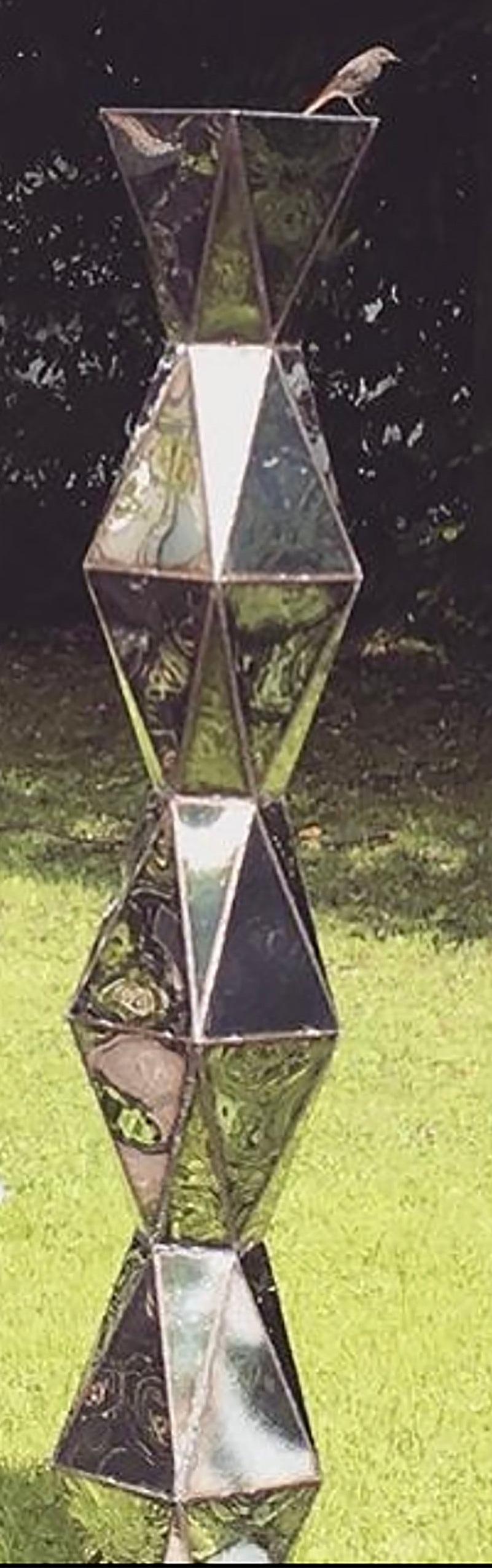 Juego de 2 esculturas de ajedrez de acero inoxidable pulido a espejo de Julian Mayor Británico en venta
