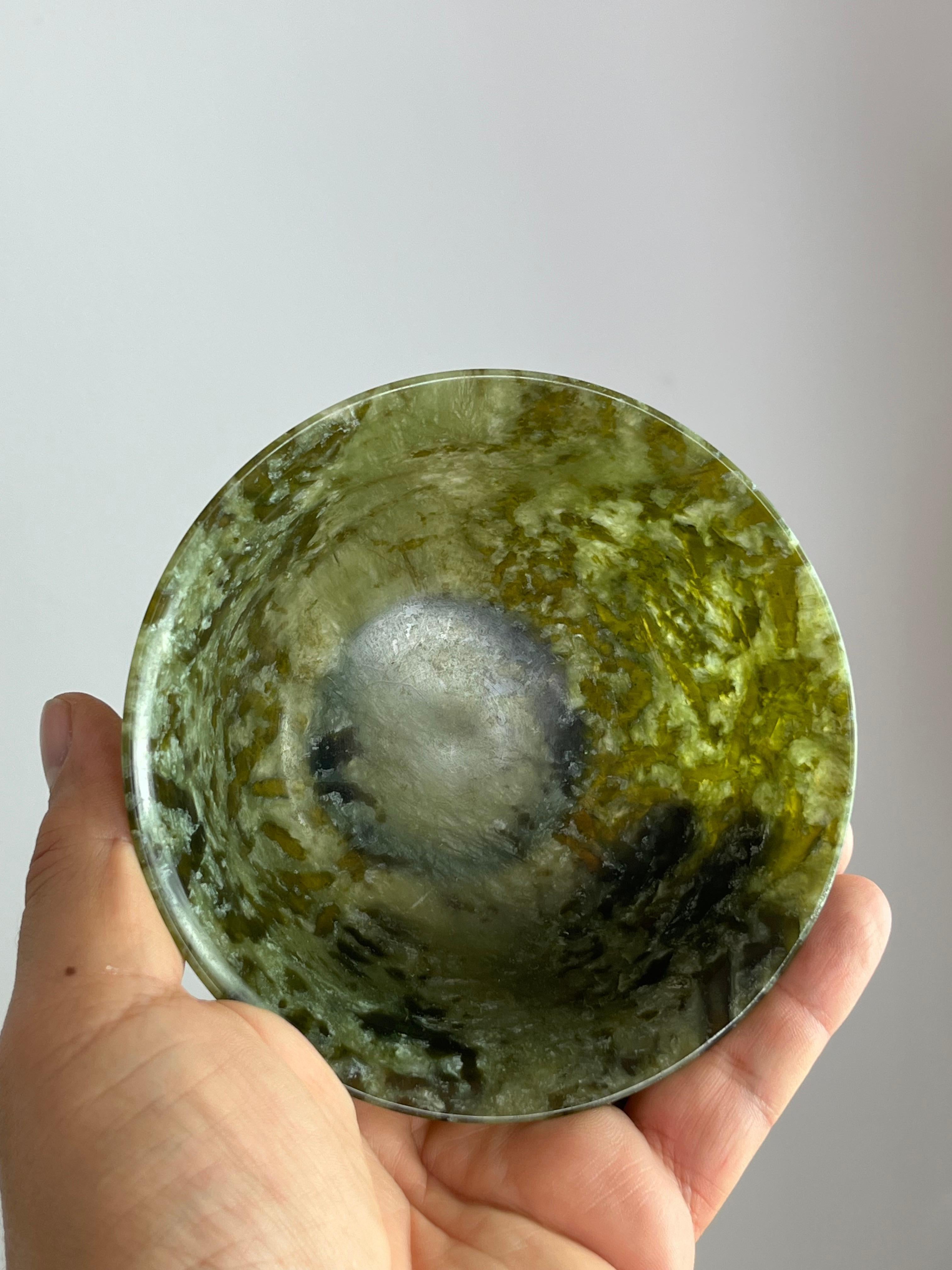 Set of 2 Chinese Jade Bowls, 1930s For Sale 4