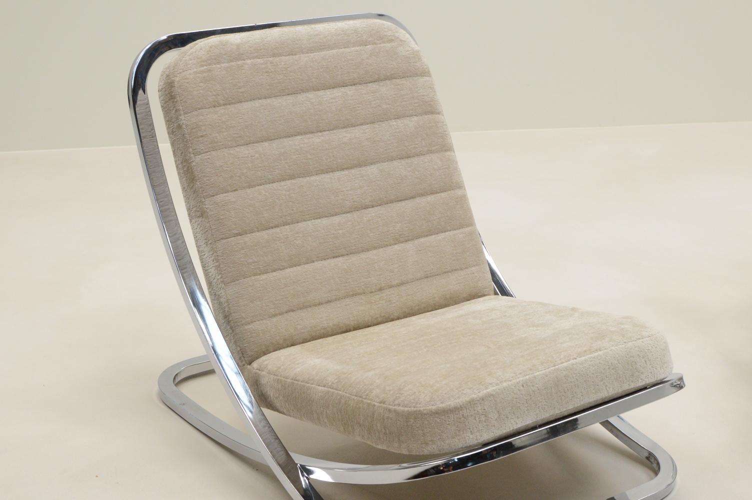 Late 20th Century Set of 2 chrome slipper chairs, 1970s europe.