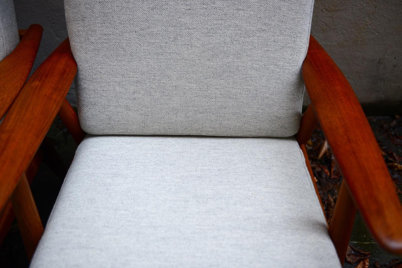 Danish Set of 2 Cigar Chairs GE240 Oak/Teak/Fabric by Hans J. Wegner for GETAMA Denmark