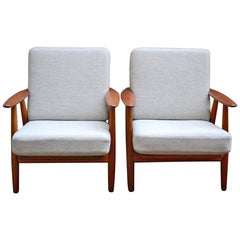 Set of 2 Cigar Chairs GE240 Oak/Teak/Fabric by Hans J. Wegner for GETAMA Denmark