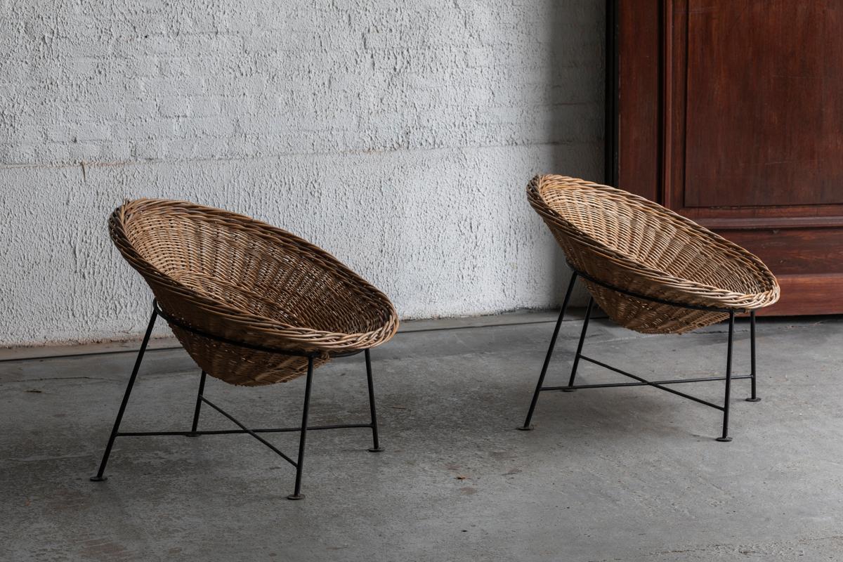 Set of 2 circular rattan basket lounge chairs, France, 1960s 10