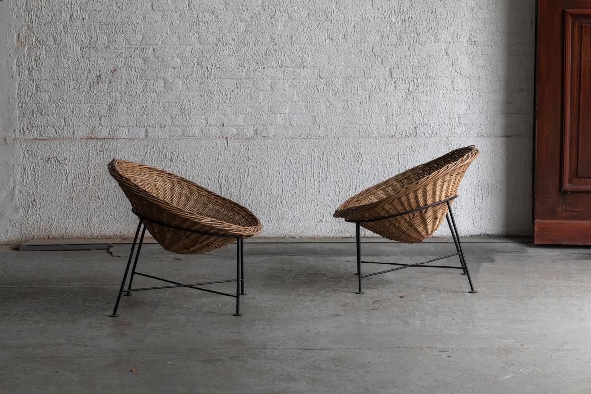 French Provincial Set of 2 circular rattan basket lounge chairs, France, 1960s