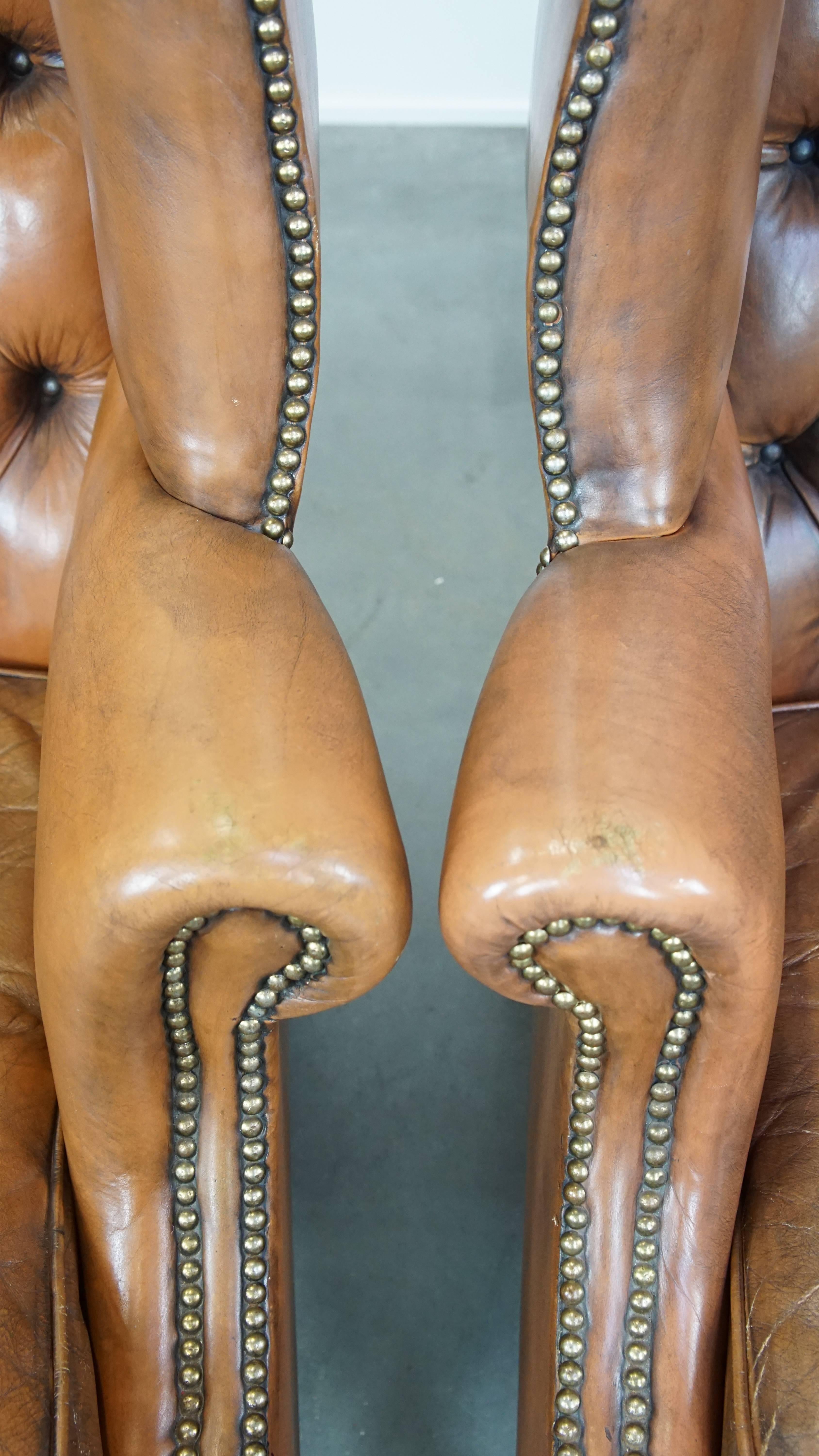 Set of 2 Classic Vintage Genuine Leather English Chesterfield Wingback Armchairs For Sale 2
