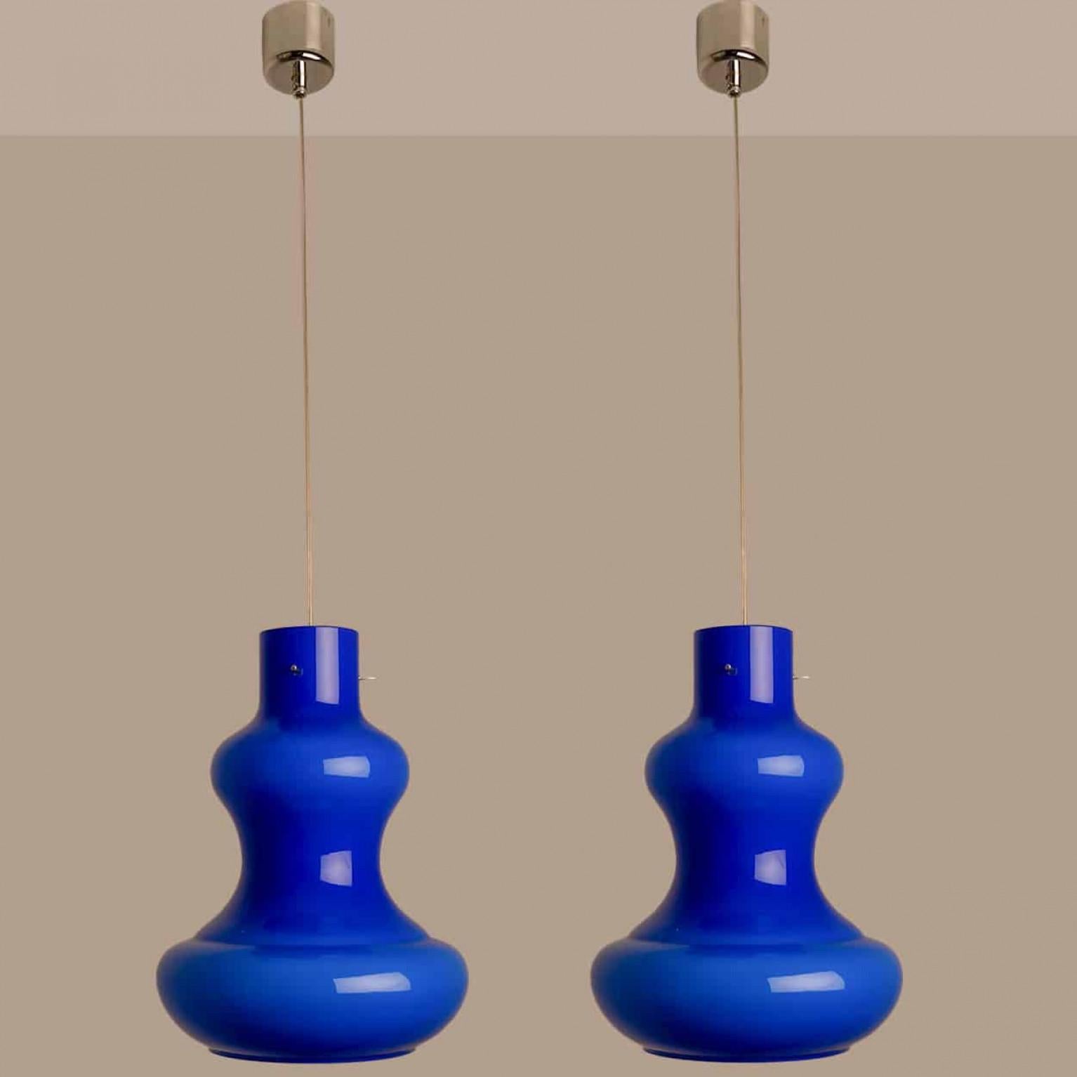 Juego de 2 Lámparas Colgantes de Cristal de Murano Cobalto de Massimo Vignelli para Venini, 1960 Moderno en venta