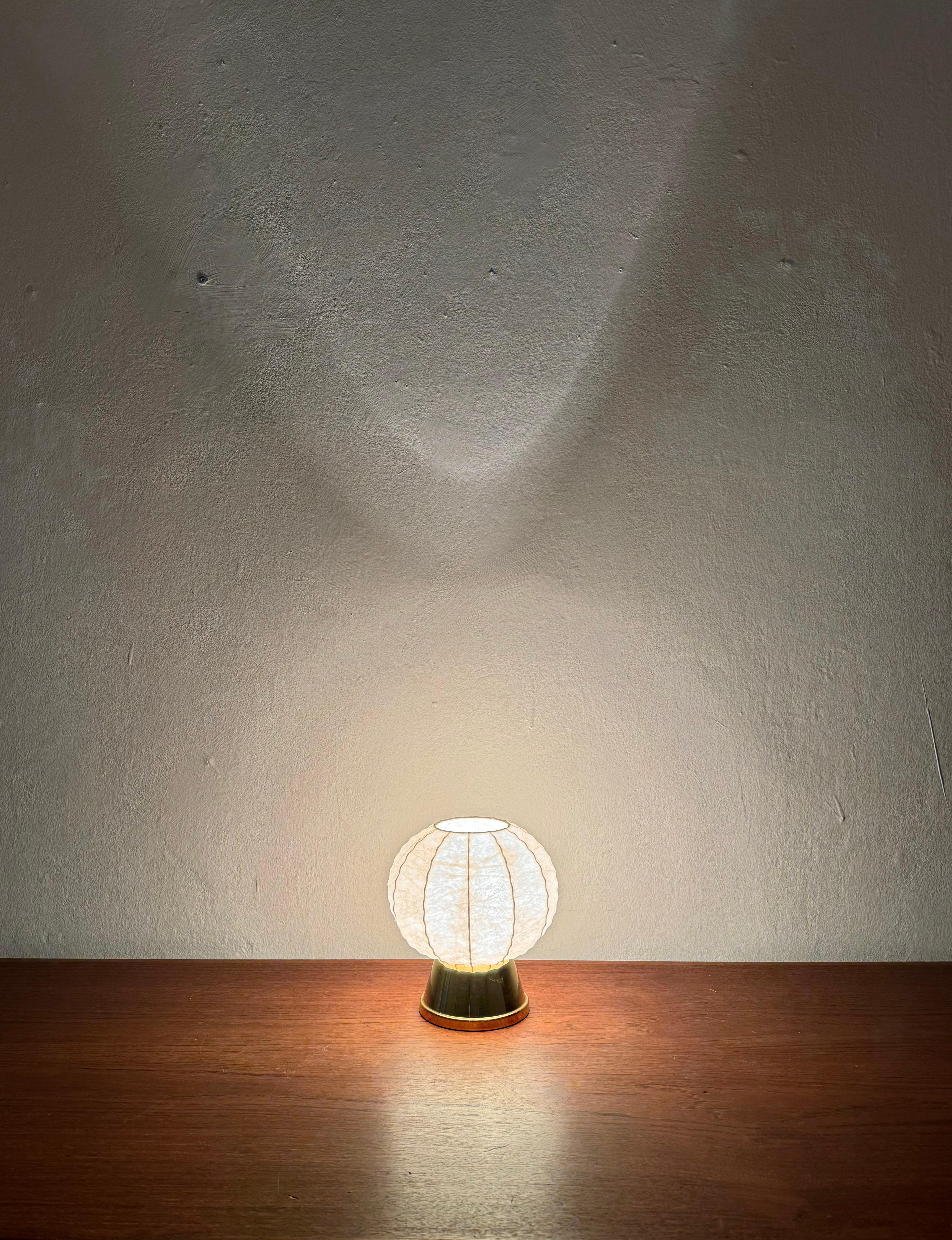 Set of 2 Cocoon Table Lamps For Sale 3