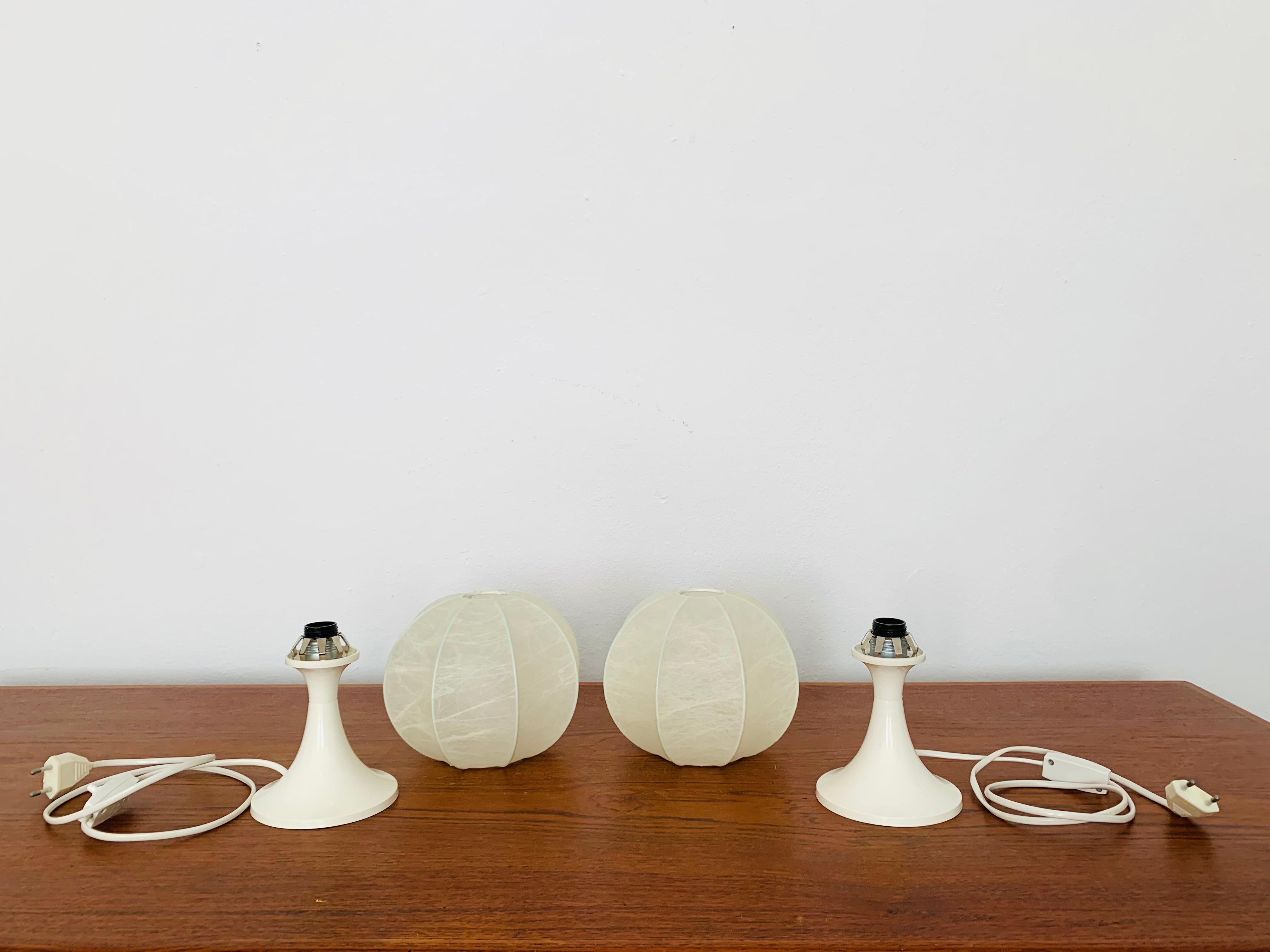 Ensemble de 2 lampes de table cocon en vente 5