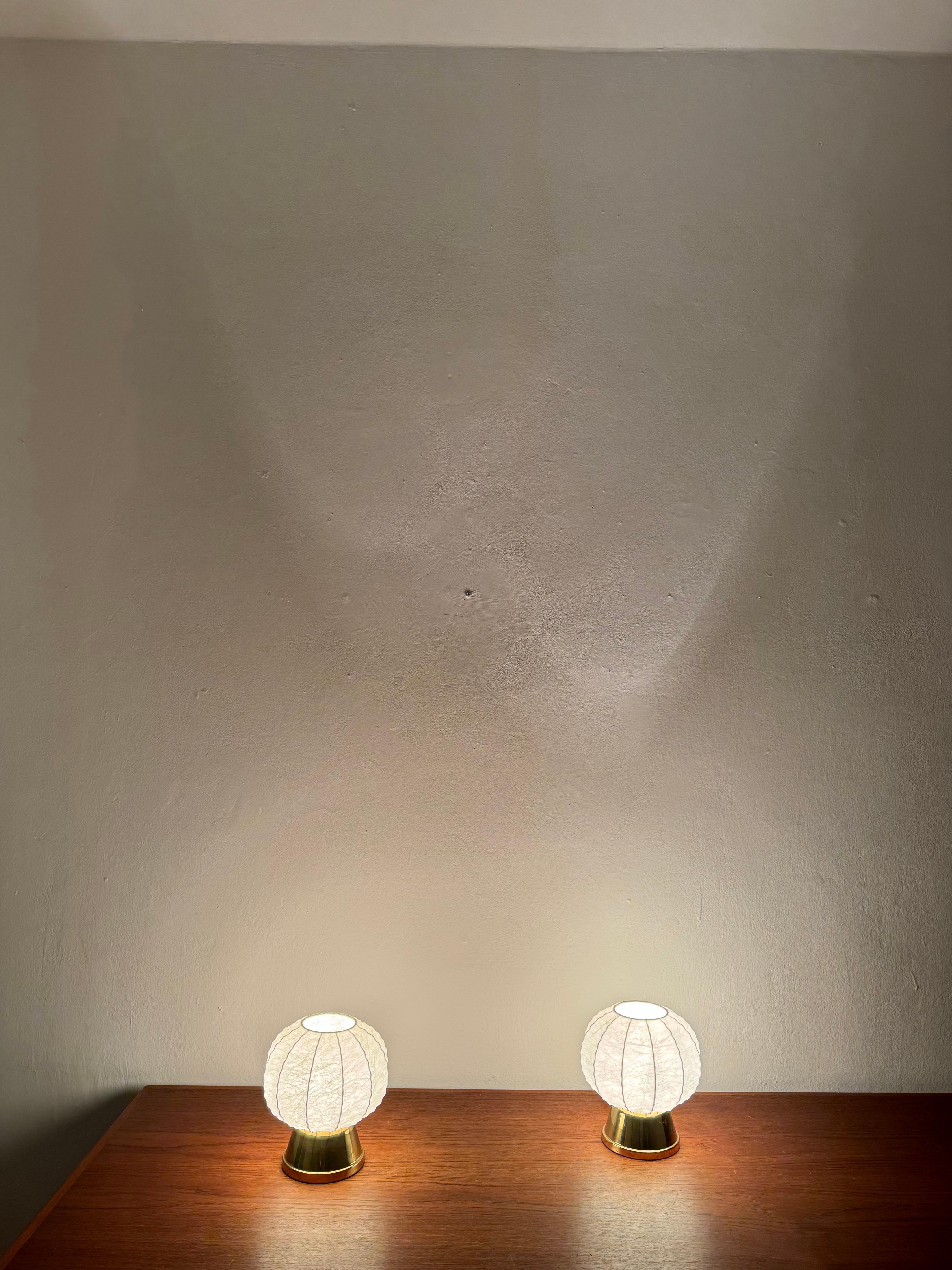 Set of 2 Cocoon Table Lamps For Sale 1