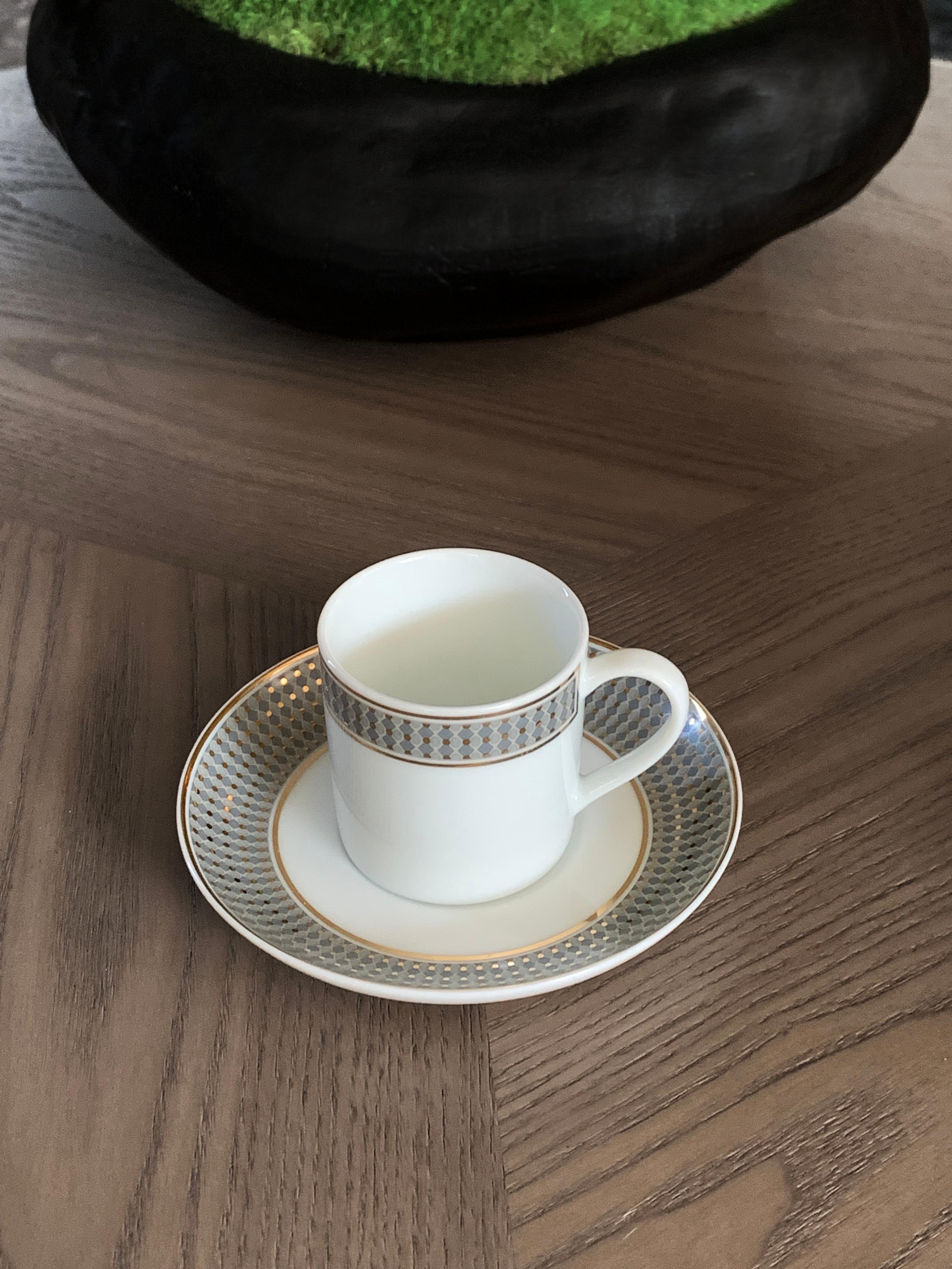 Set of 2 Coffee Cup with Saucer Modern Vintage André Fu Living Tableware New In New Condition For Sale In CENTRAL, HK