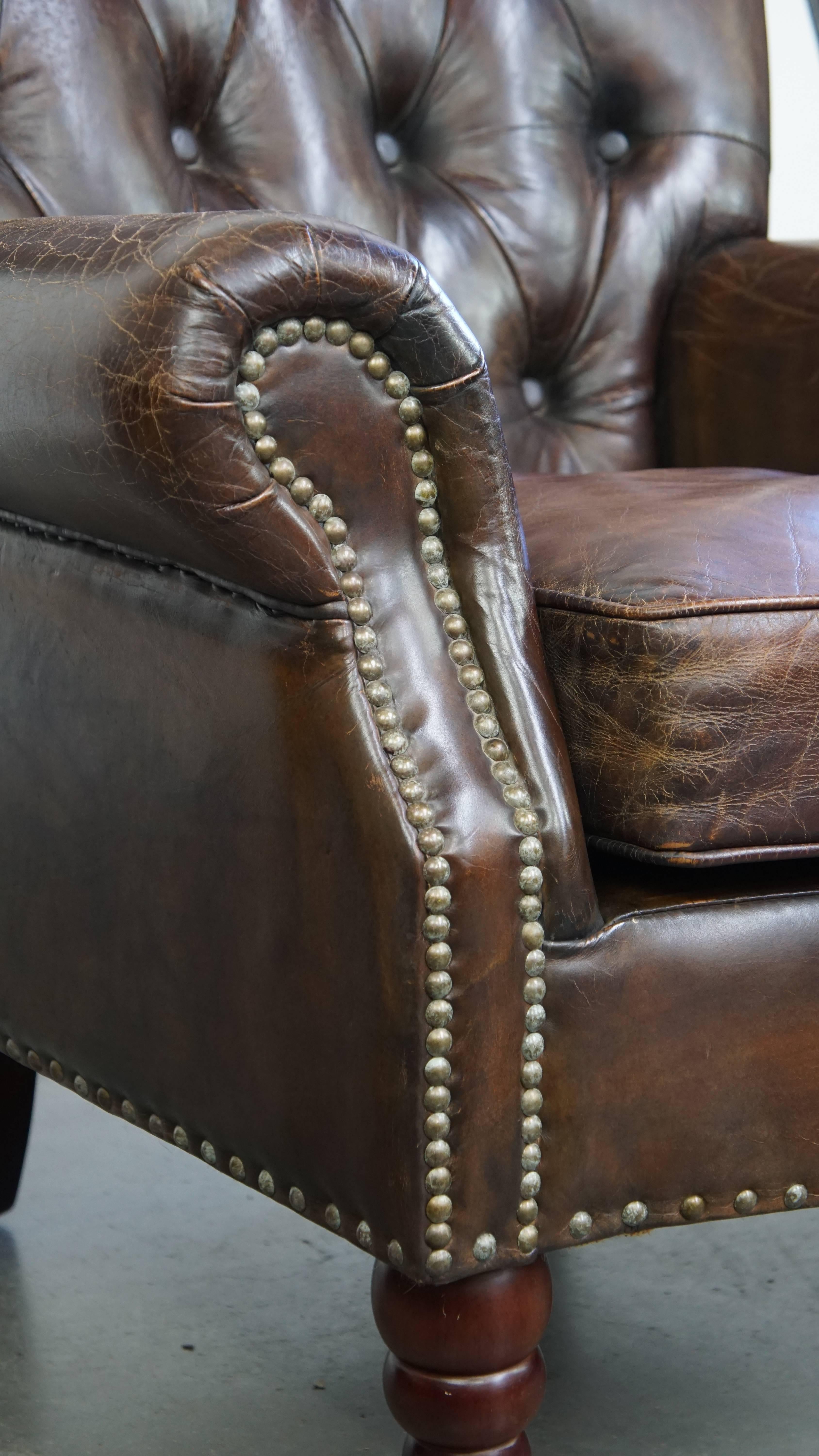 2er-Set Chesterfield-Sessel aus genarbtem Rindsleder in Cognac Brown im Angebot 7