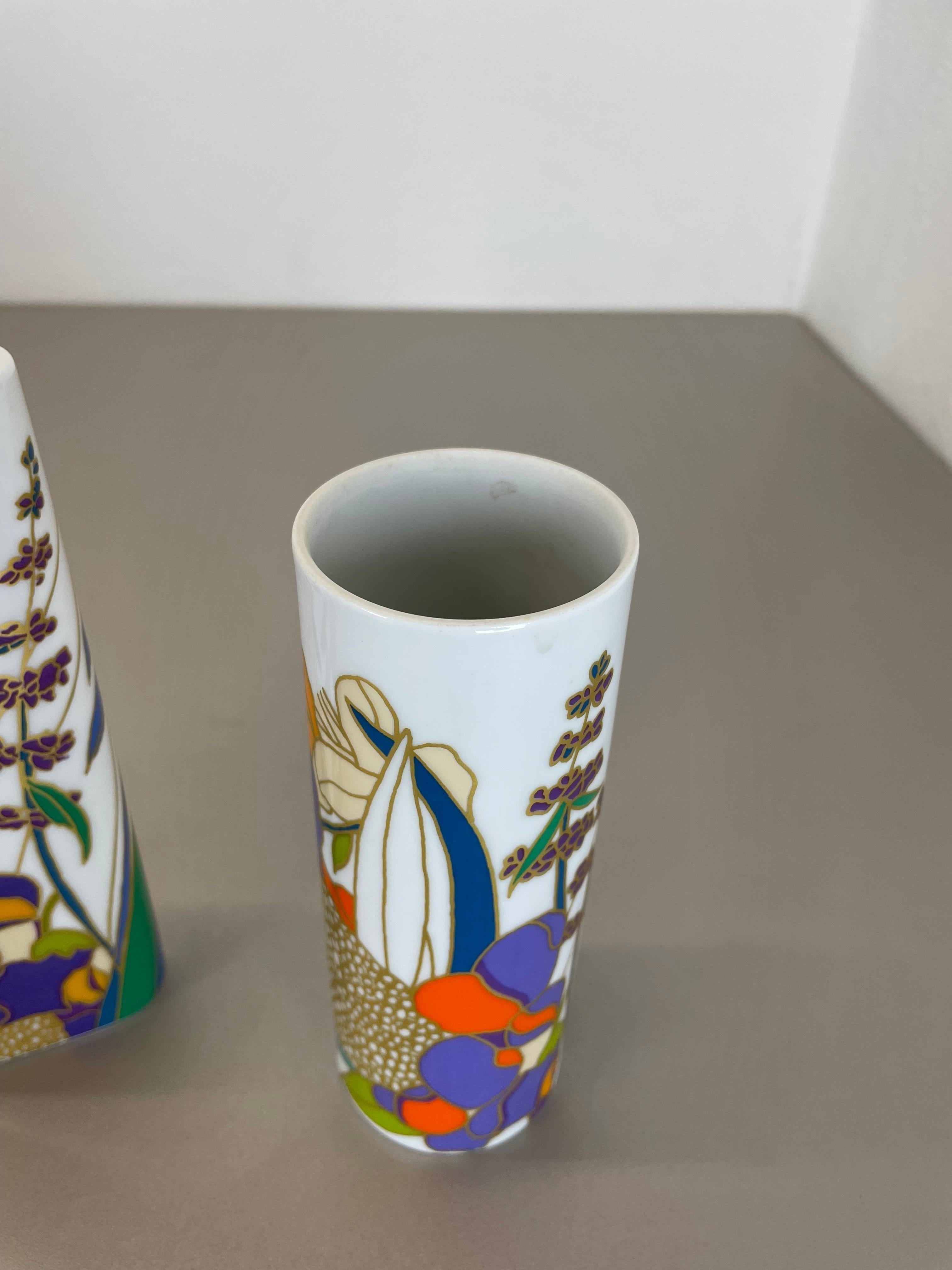 Set of 2 colorful porcelain Vases by Wolf Bauer for Rosenthal, Germany, 1980s For Sale 11