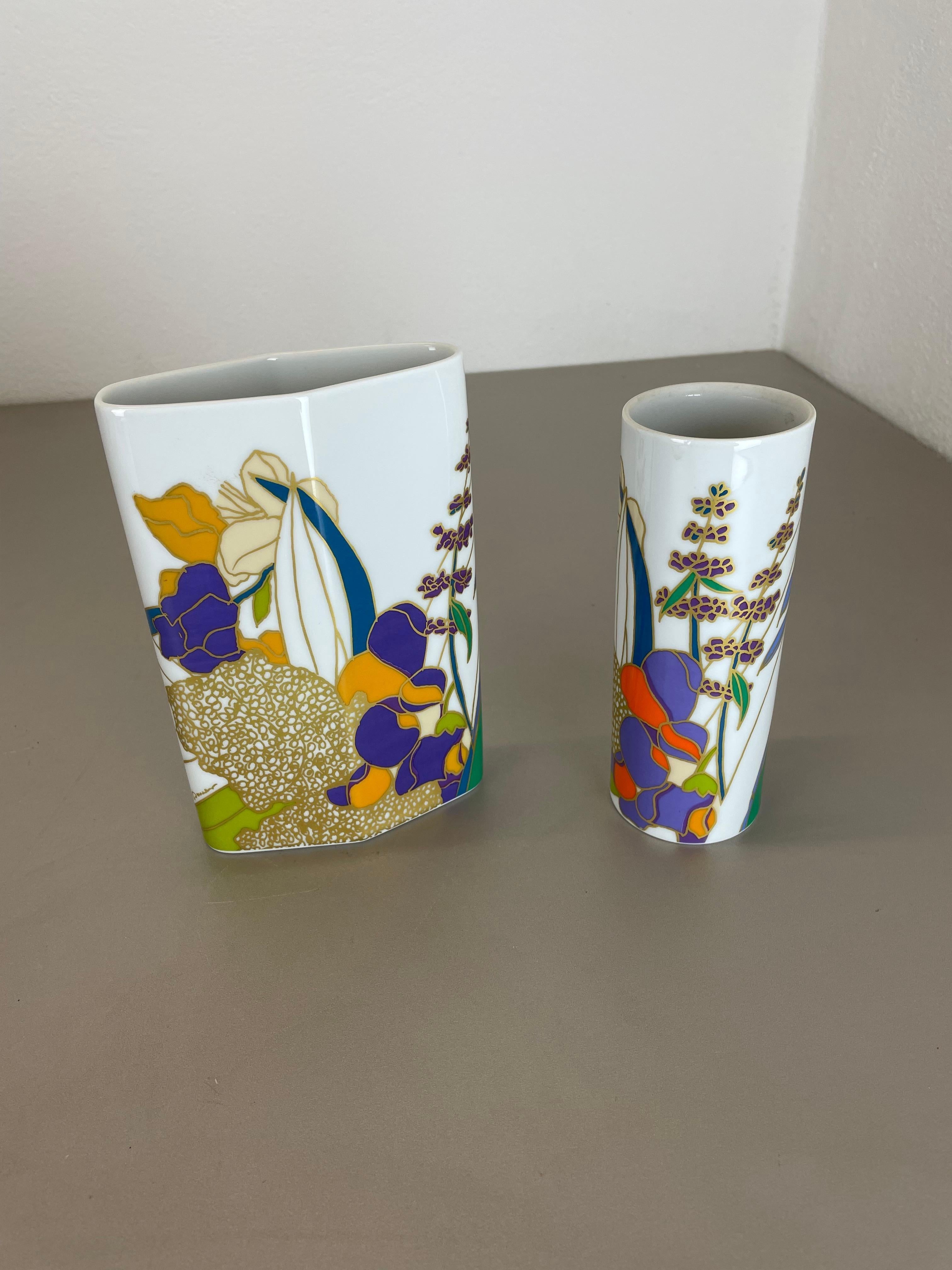 Set of 2 colorful porcelain Vases by Wolf Bauer for Rosenthal, Germany, 1980s In Good Condition For Sale In Kirchlengern, DE