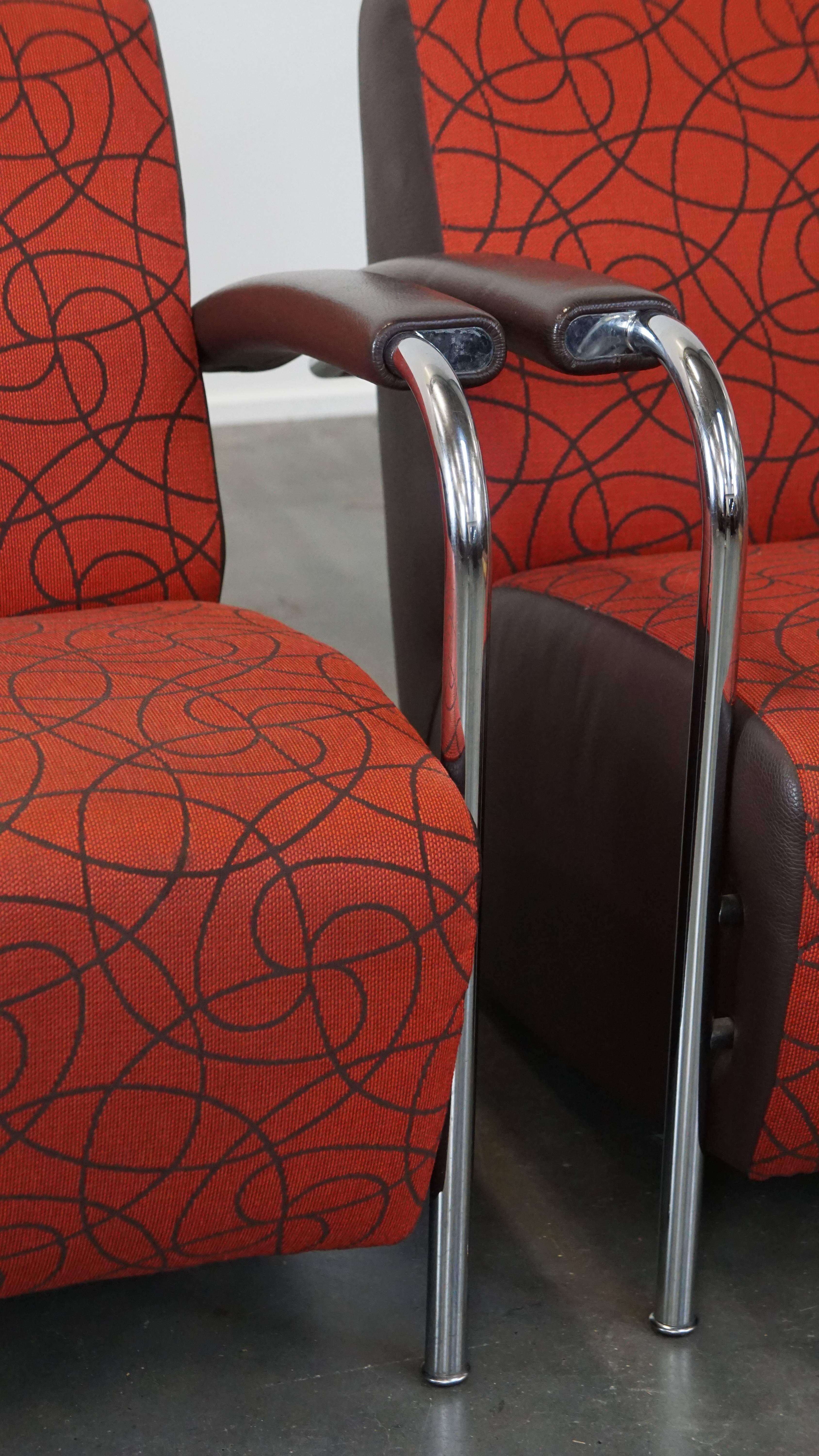 Set di 2 comode poltrone di design Leolux modello Scylla con cuscino aggiuntivo in vendita 1