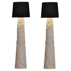 Ensemble de 2 lampadaires contemporains par Faina