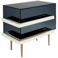 Set of 2 Contemporary Mirrored Nightstands with Champagne Moldings Handles