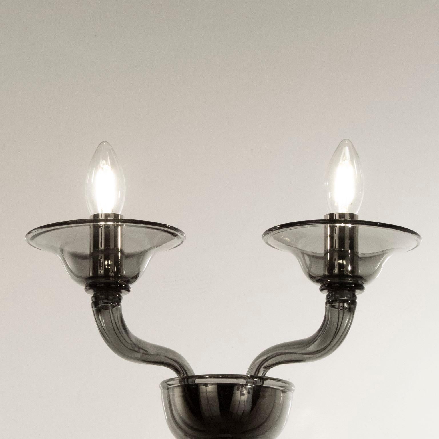 Vetro soffiato Set di 2 lampade da parete contemporanee in vetro di Murano in grigio scuro di Multiforme in vendita