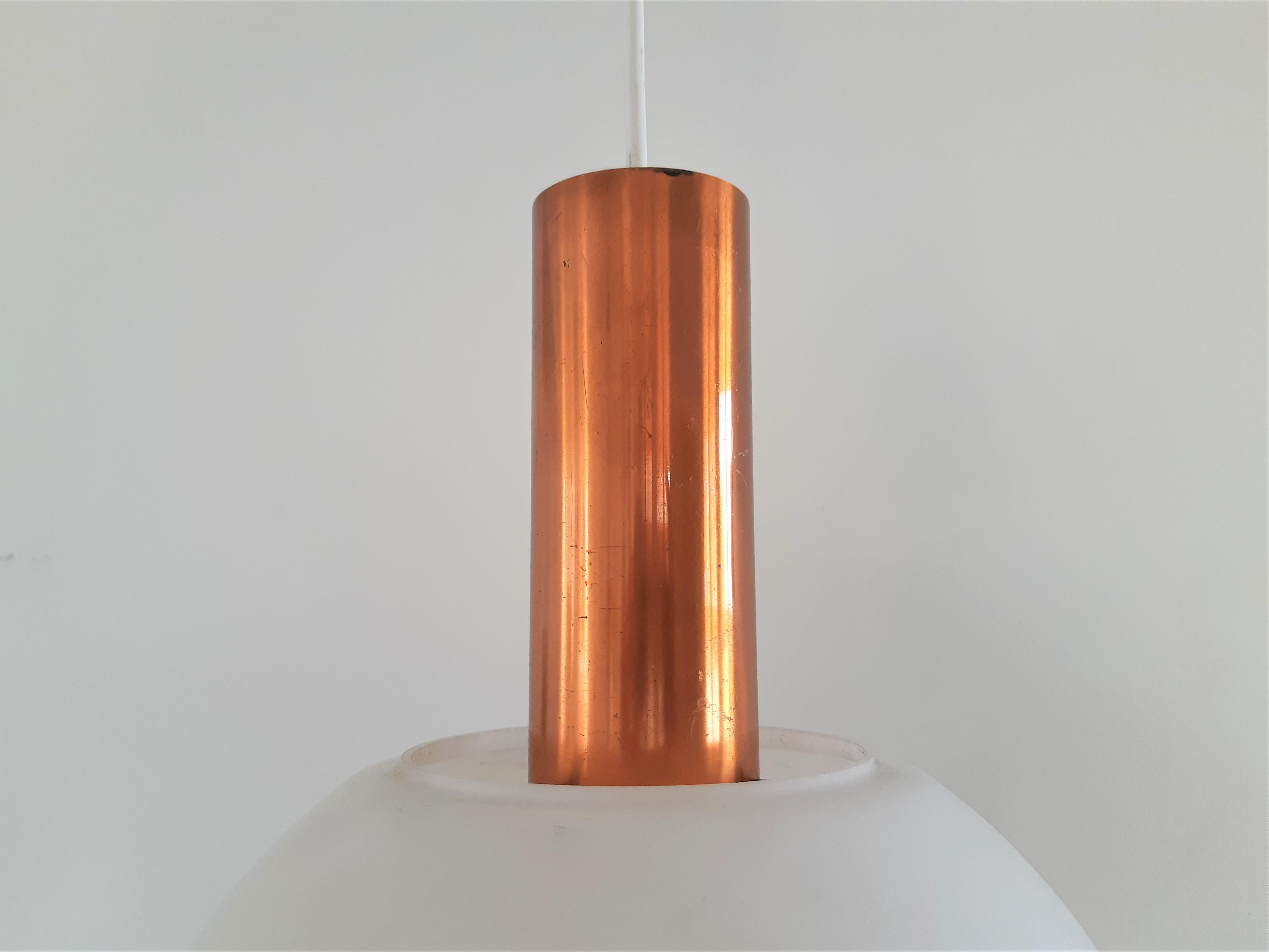 Dutch Set of 2 Copper and Glass Pendant Lamps for Hiemsrta Evolux, 1960's For Sale