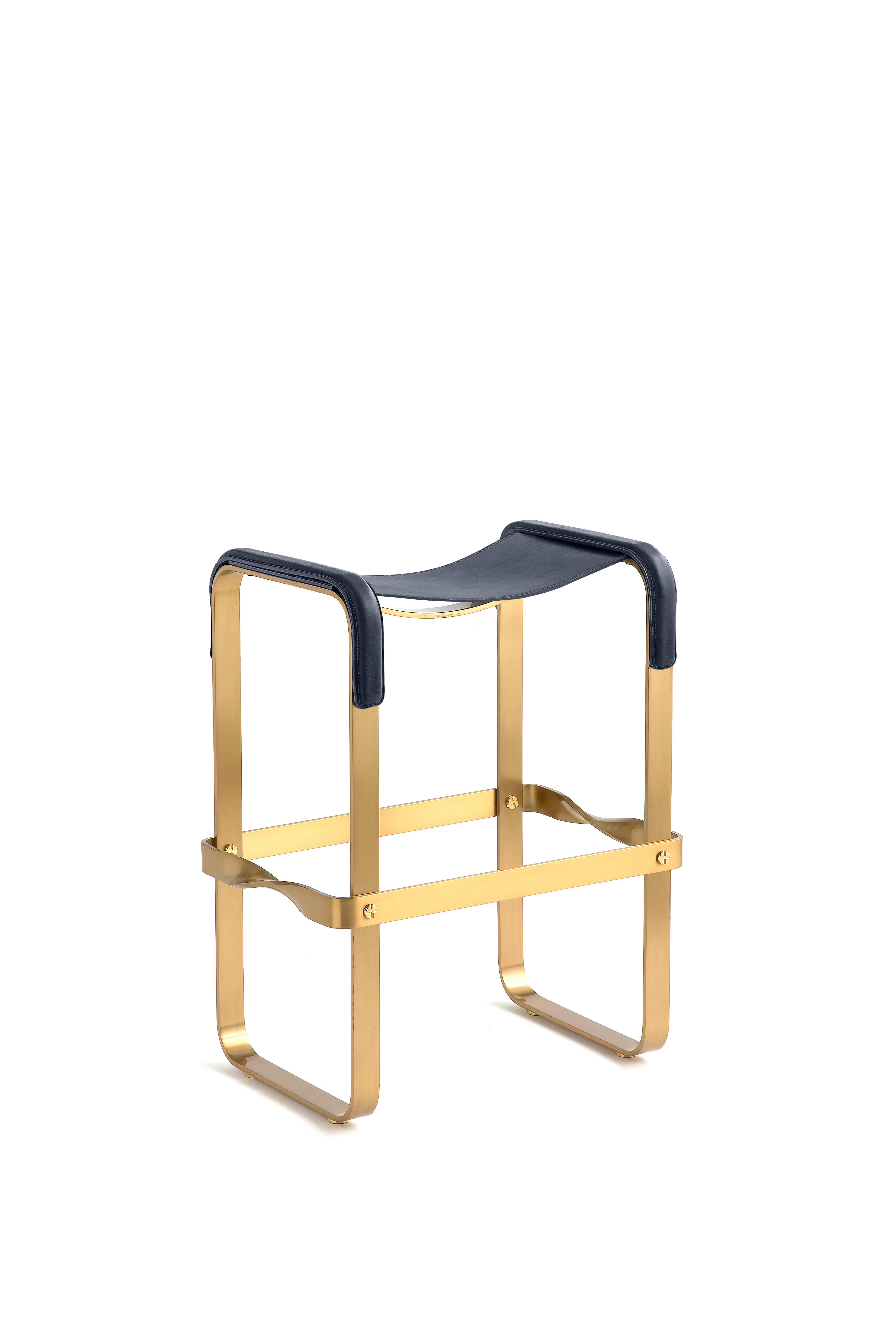 European Pair Contemporary Classic Counter Bar Stool Aged Brass Metal & Navy Blue Leather For Sale