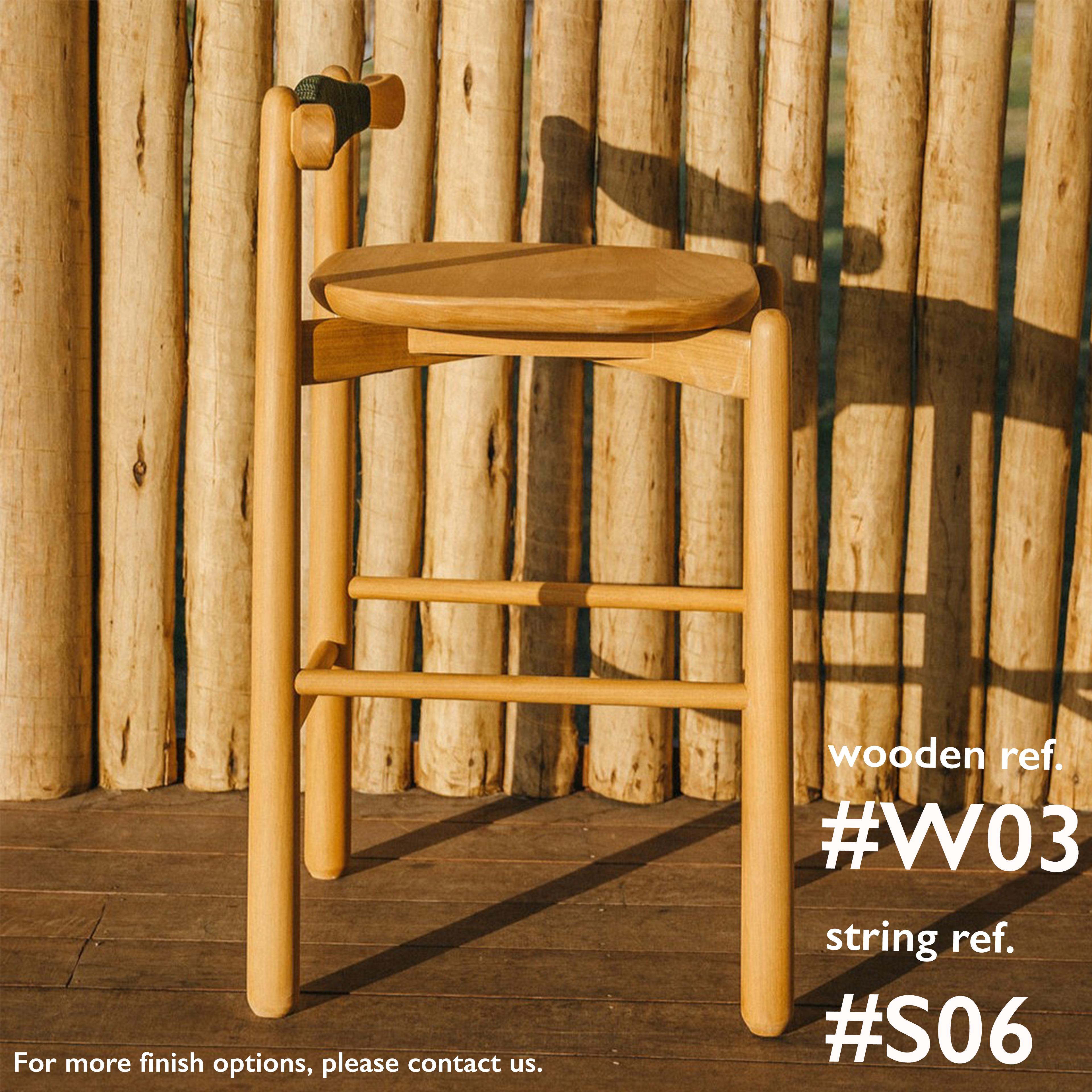 Set of 2 Counter Stool Uçá. All solid wood. In New Condition For Sale In São Paulo, BR