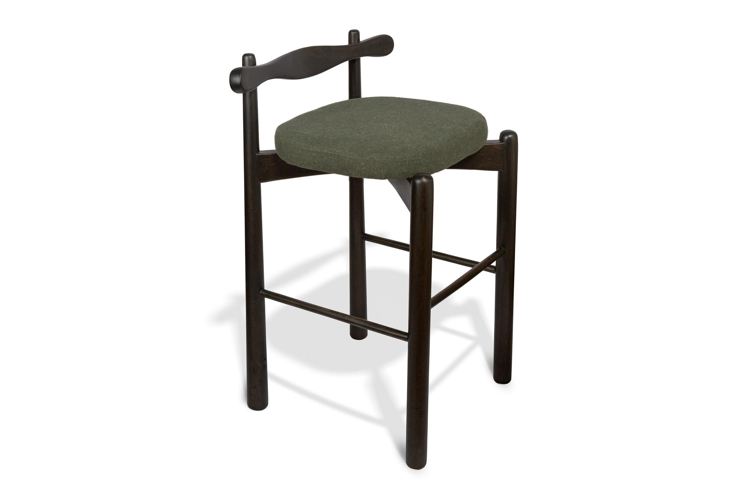 Set of 2 Counter Stools Uçá, Ebony Finish Wood (fabric ref : F17) In New Condition For Sale In São Paulo, BR