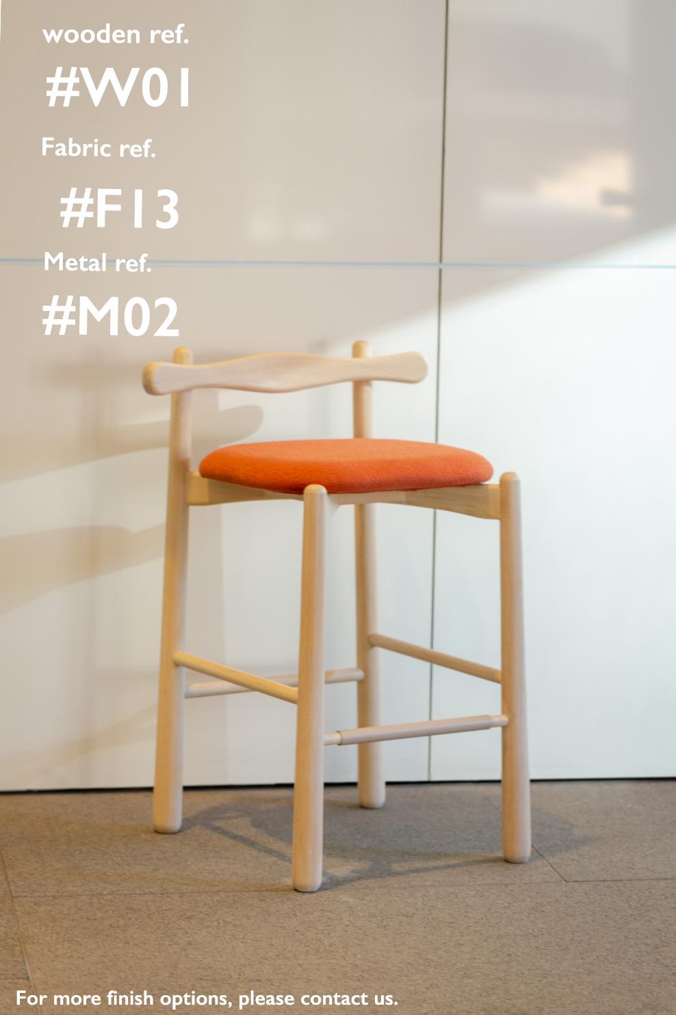 2er Set Thekenhocker Uçá.Massivholz, Sitz gepolstert. (Organische Moderne) im Angebot