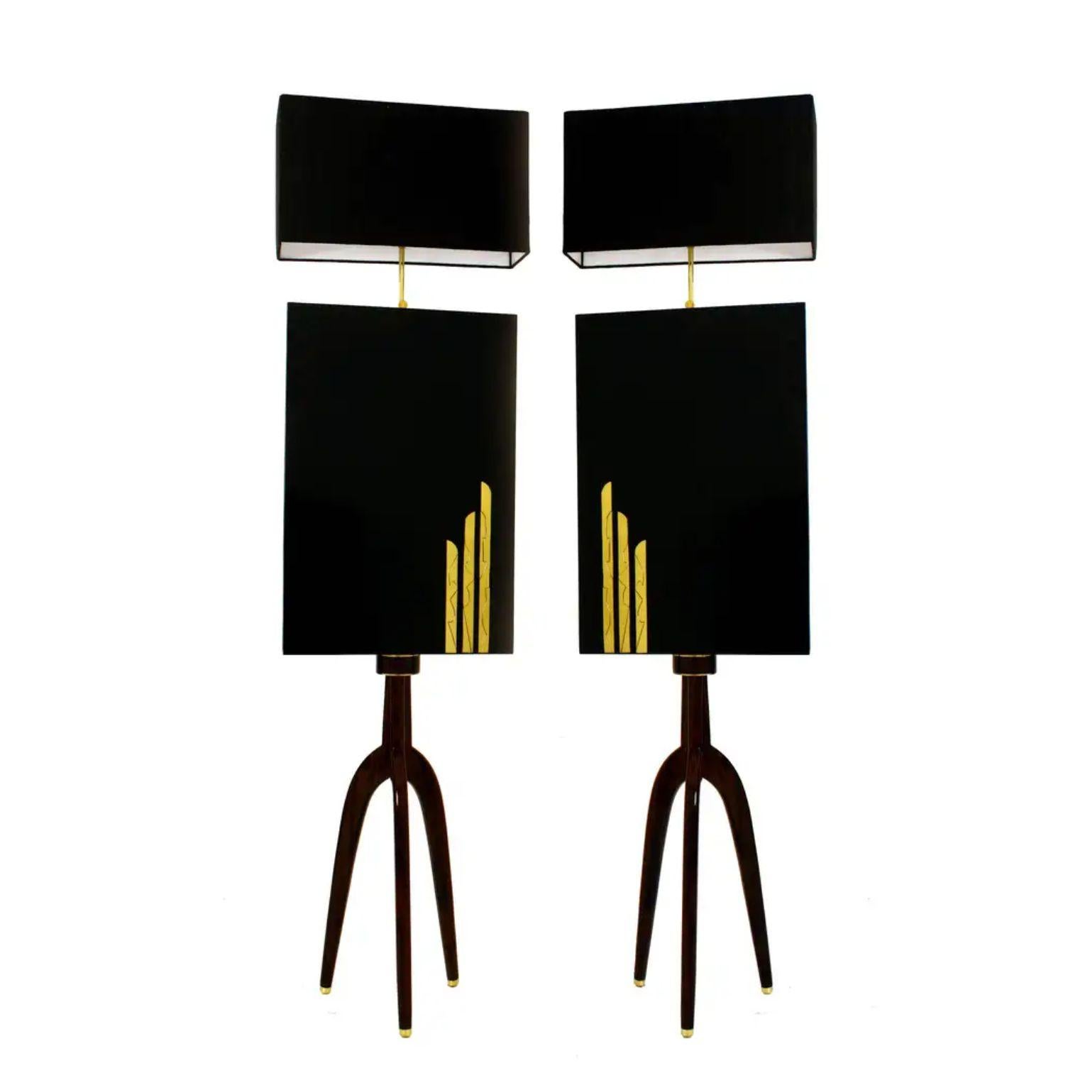 Set Of 2 Couple Brass Floor Lamps by Brutalist Be For Sale 1
