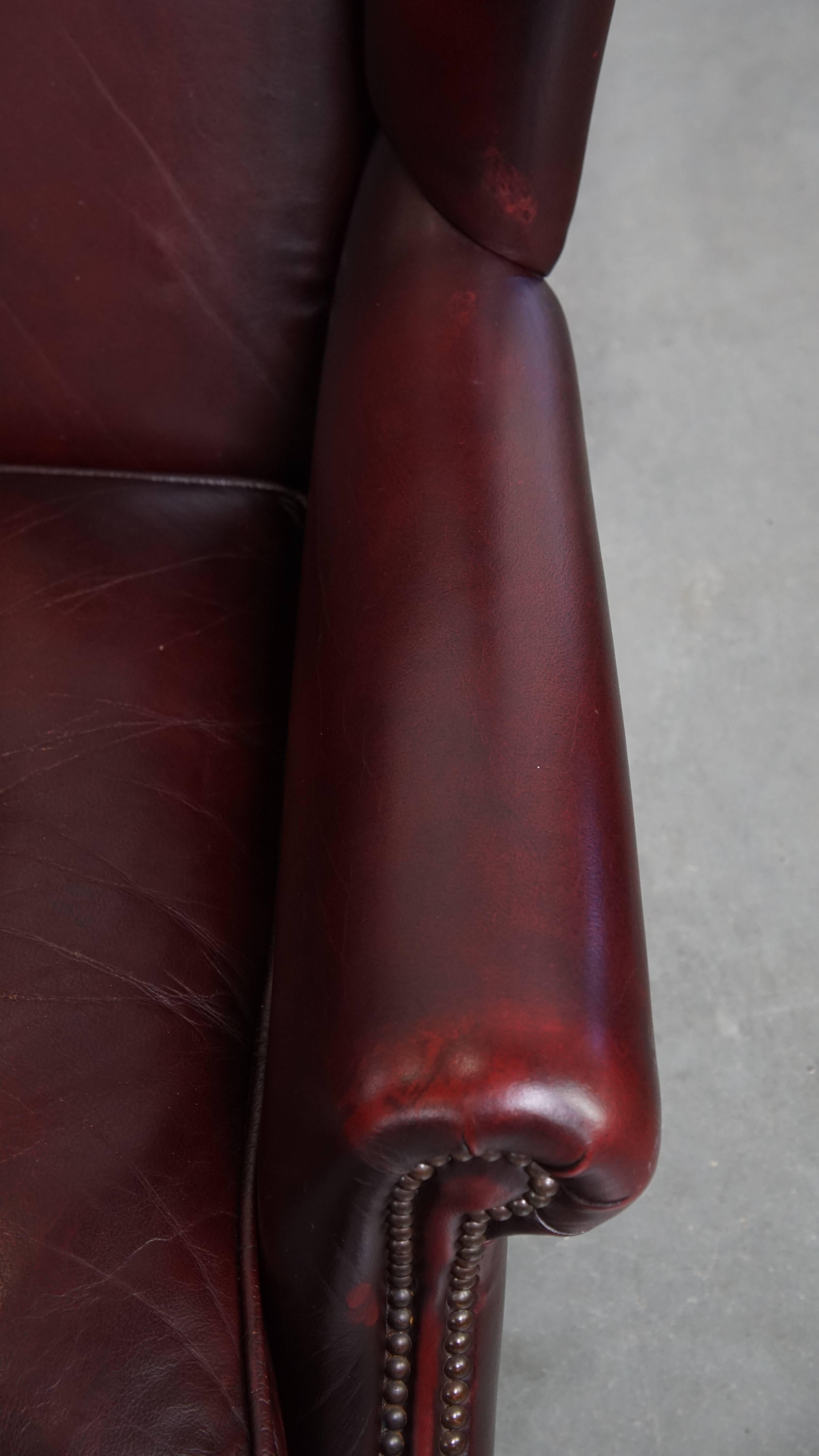 Set of 2  Cowhide Leather Wingback Chairs in English Style For Sale 4