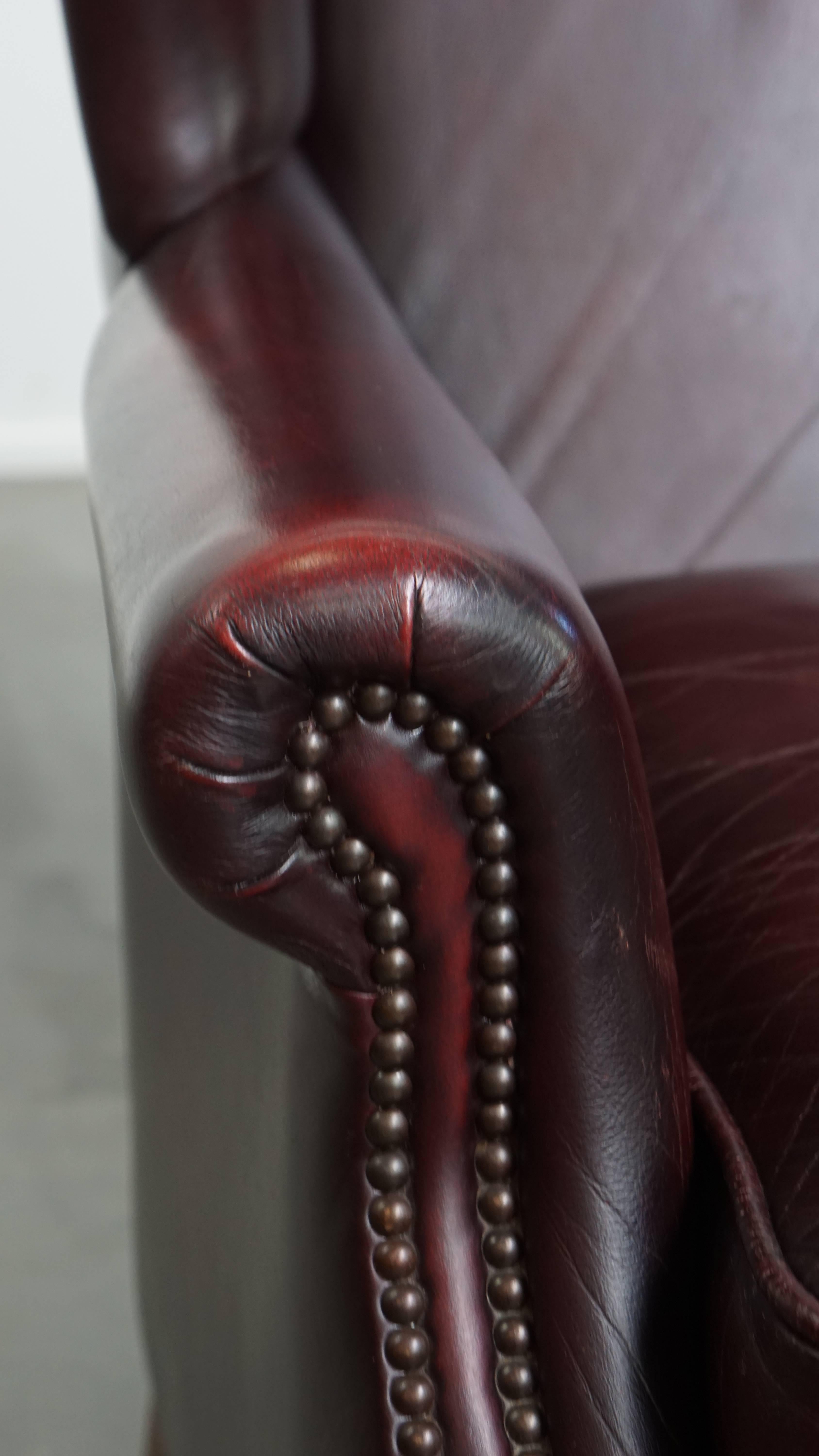 Set of 2  Cowhide Leather Wingback Chairs in English Style For Sale 6