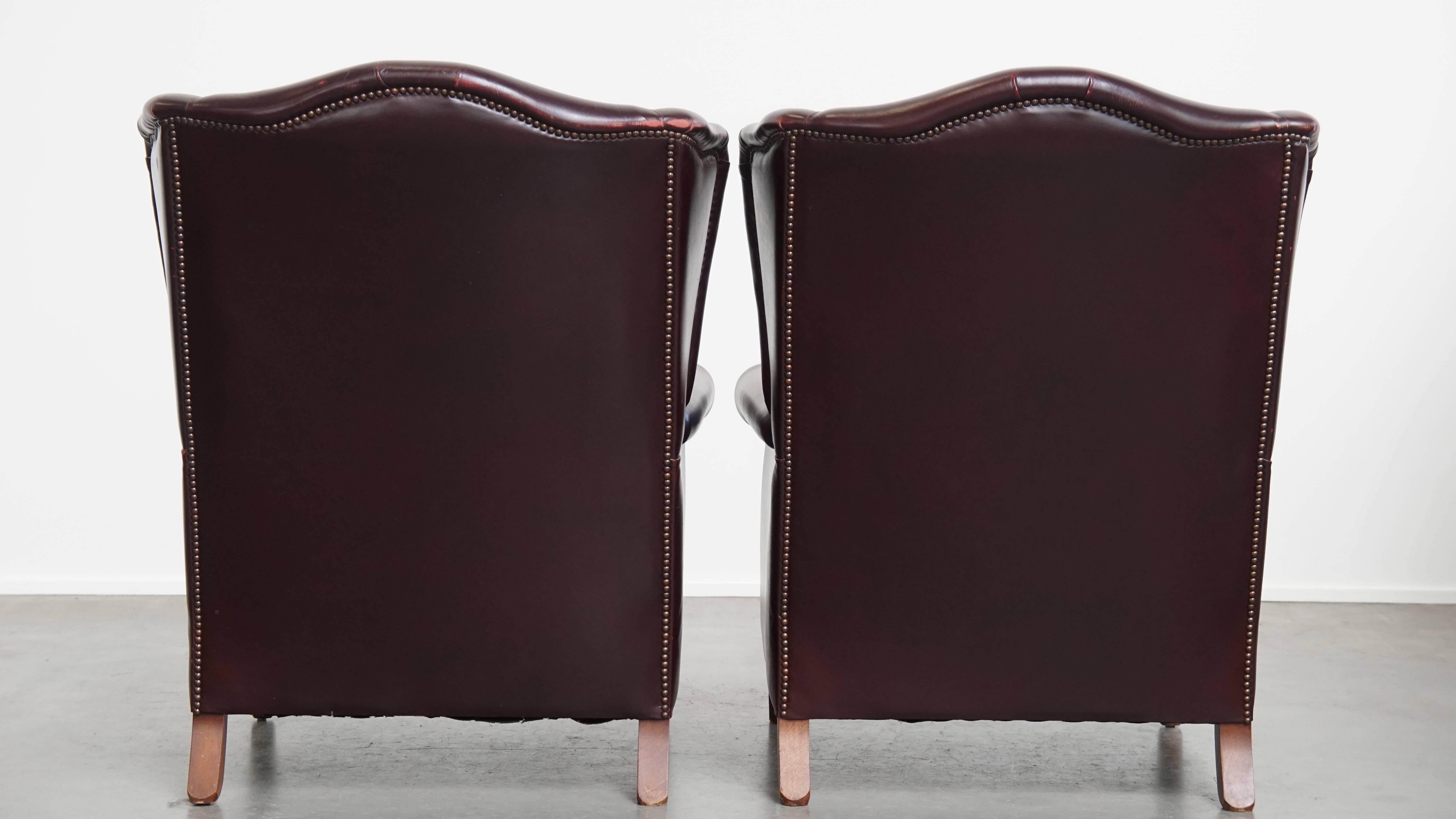 Hand-Crafted Set of 2  Cowhide Leather Wingback Chairs in English Style For Sale