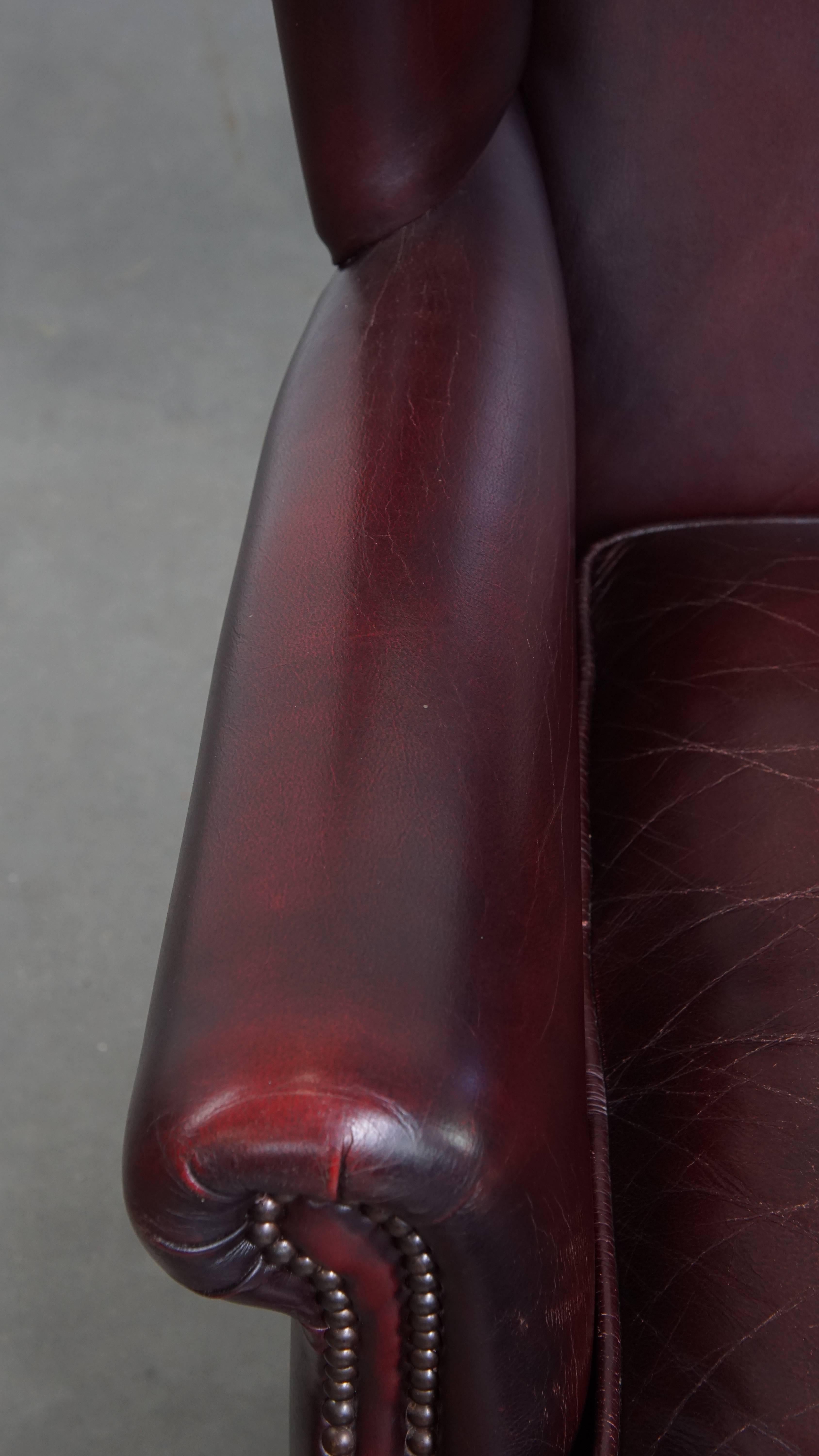 Set of 2  Cowhide Leather Wingback Chairs in English Style For Sale 2