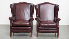 Juego de 2 Sillas Wingback de Piel de Vacuno + Otomana de Estilo Inglés
