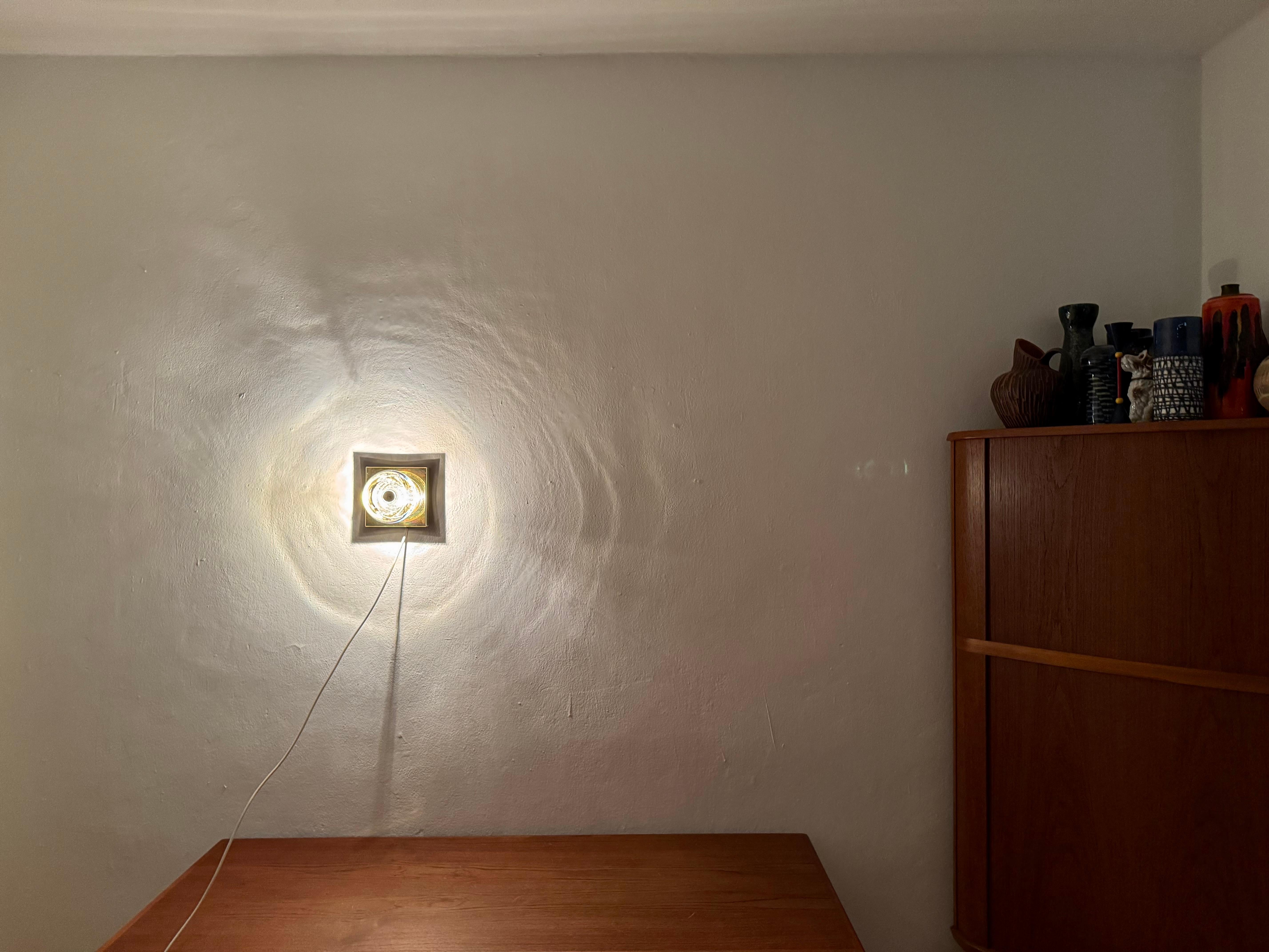 Juego de 2 lámparas de pared o empotrables de cristal by Cosack Metal en venta