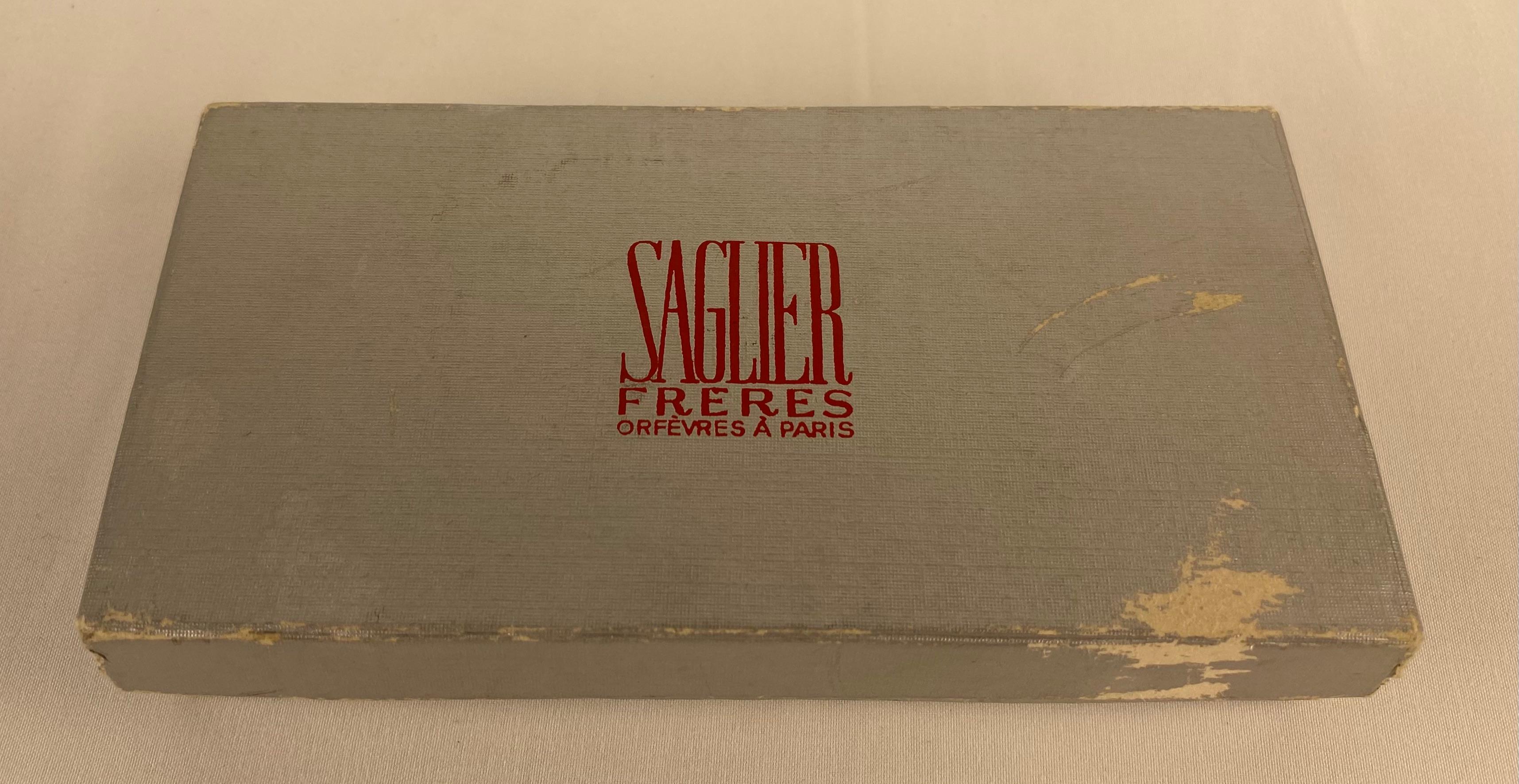 2er-Set Salz- und Pfefferstreuer oder Kaviar-Servierplatten aus Kristall von Saglier France im Angebot 5