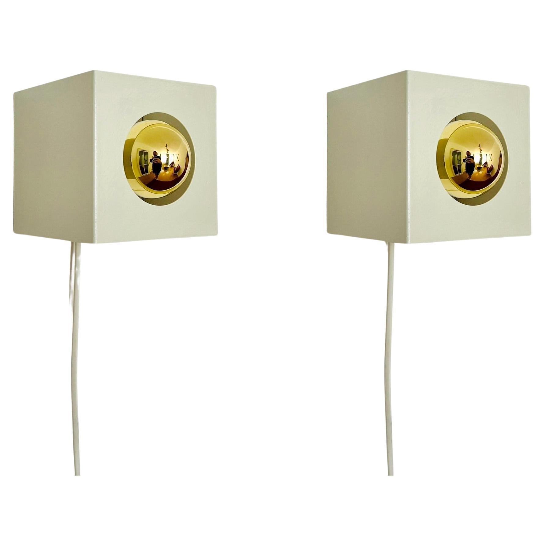 Set of 2 Cubist 1970s Modernist Metal Wall or Table Lamps For Sale