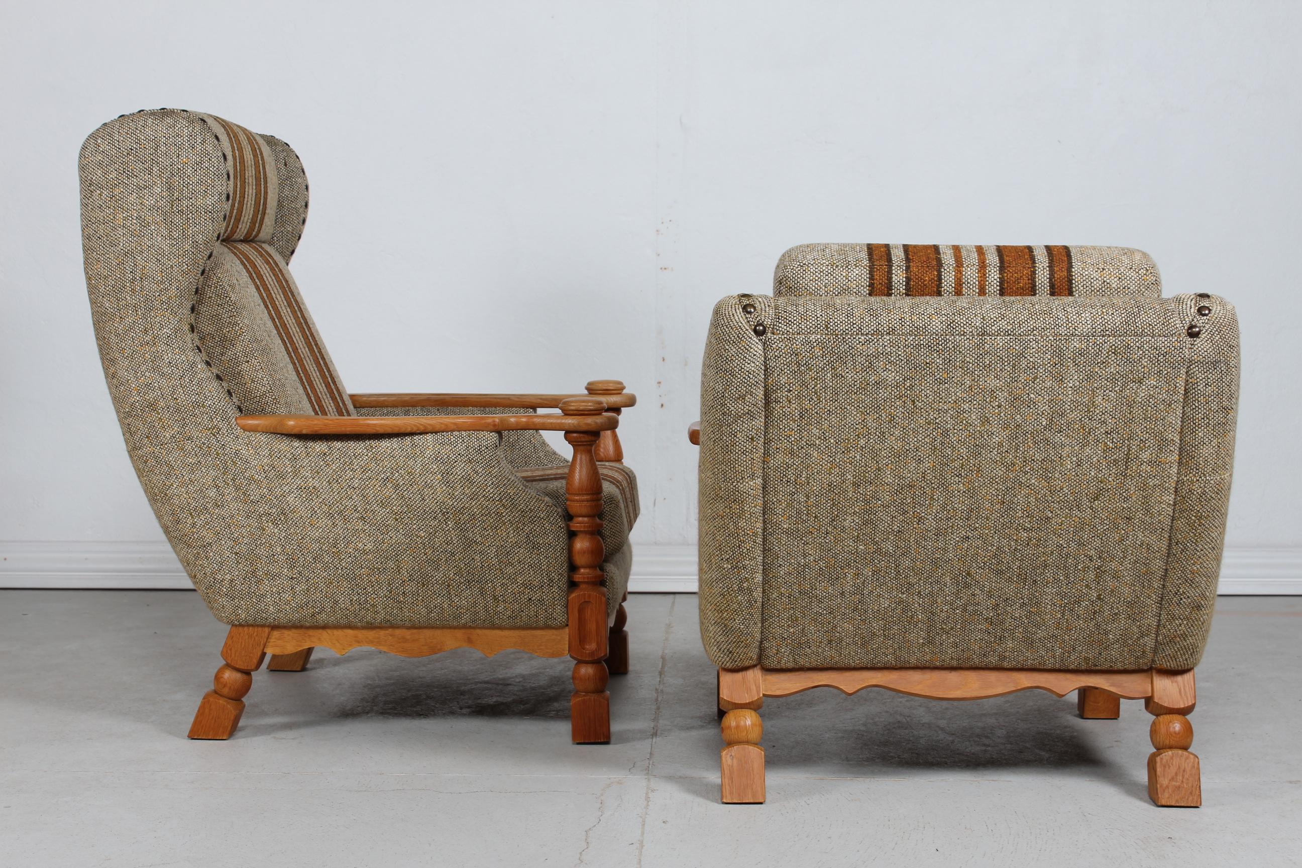 Late 20th Century Set of 2 Danish Henning Kjærnulf style Lounge Chairs of Solid Oak  1970s For Sale