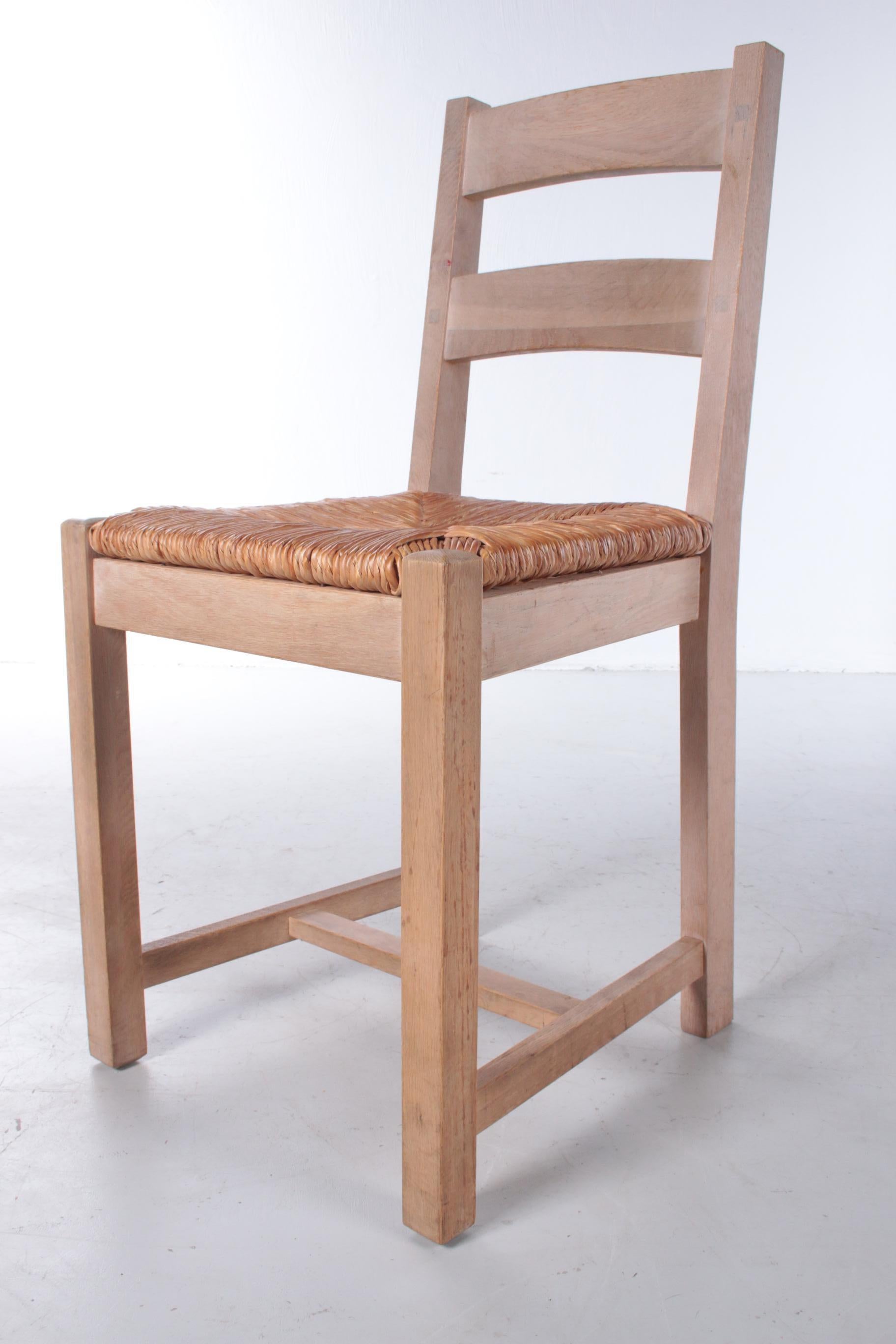 Satz von 2 dänischen Eichenholz-Keramikstühlen mit Korbweide-Sitzen, 1970er Jahre (Ende des 20. Jahrhunderts) im Angebot