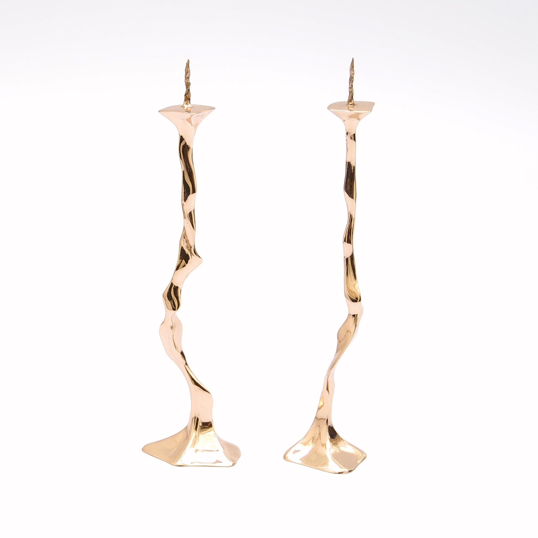 Modern Set of 2 Debbie Candlesticks by Fakasaka Design For Sale