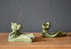 Ensemble de 2 oiseaux décoratifs en bronze signés