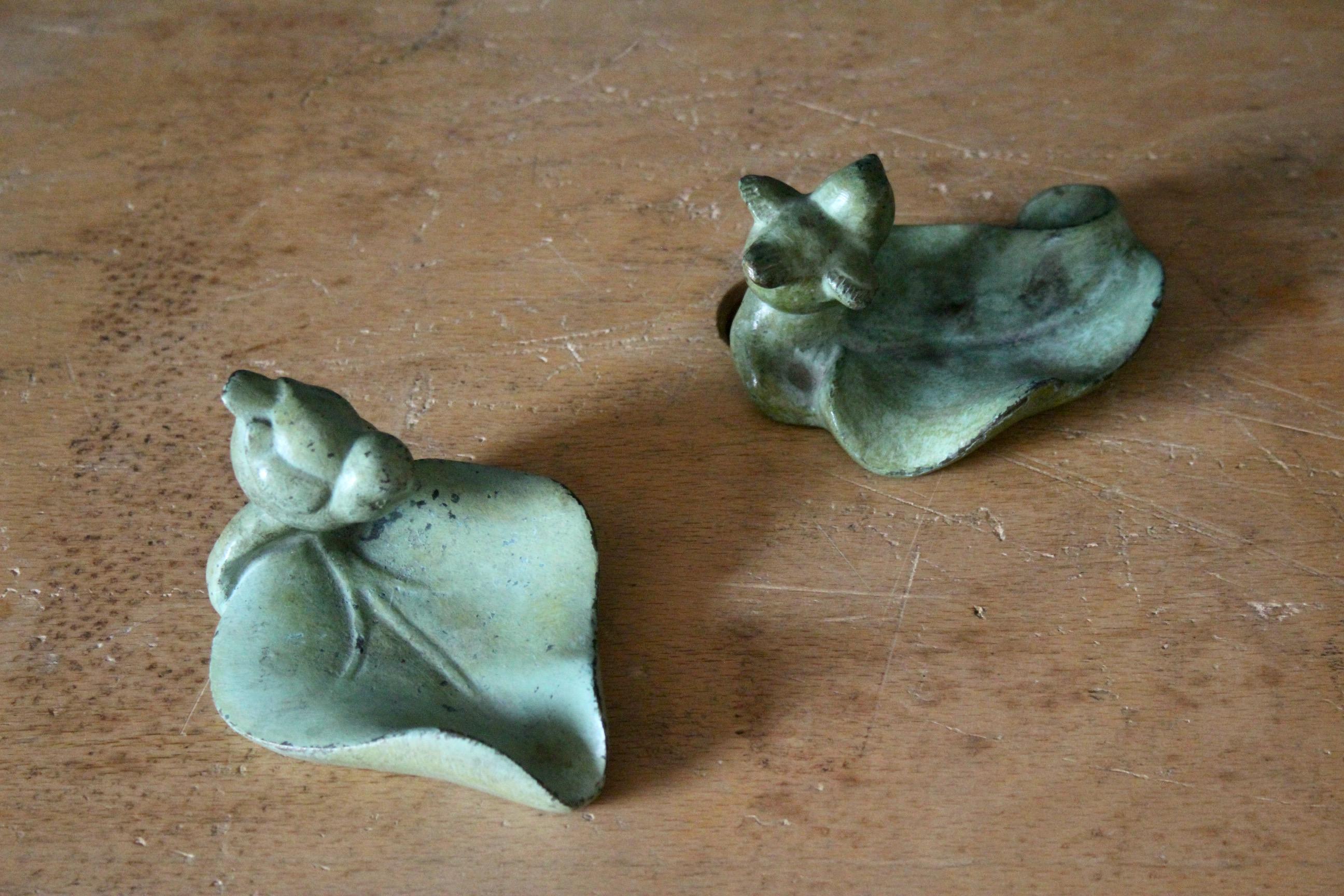 Late 20th Century Set of 2 decorative bronze birds signed For Sale