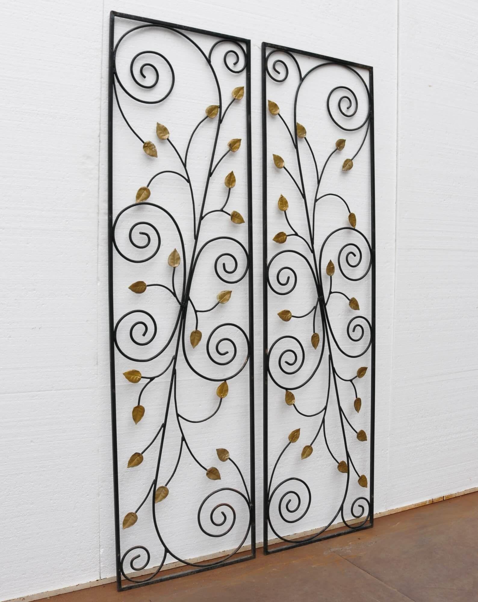 Mid-Century Modern Set of 2 Decorative Wrought Iron Garden Panels For Sale