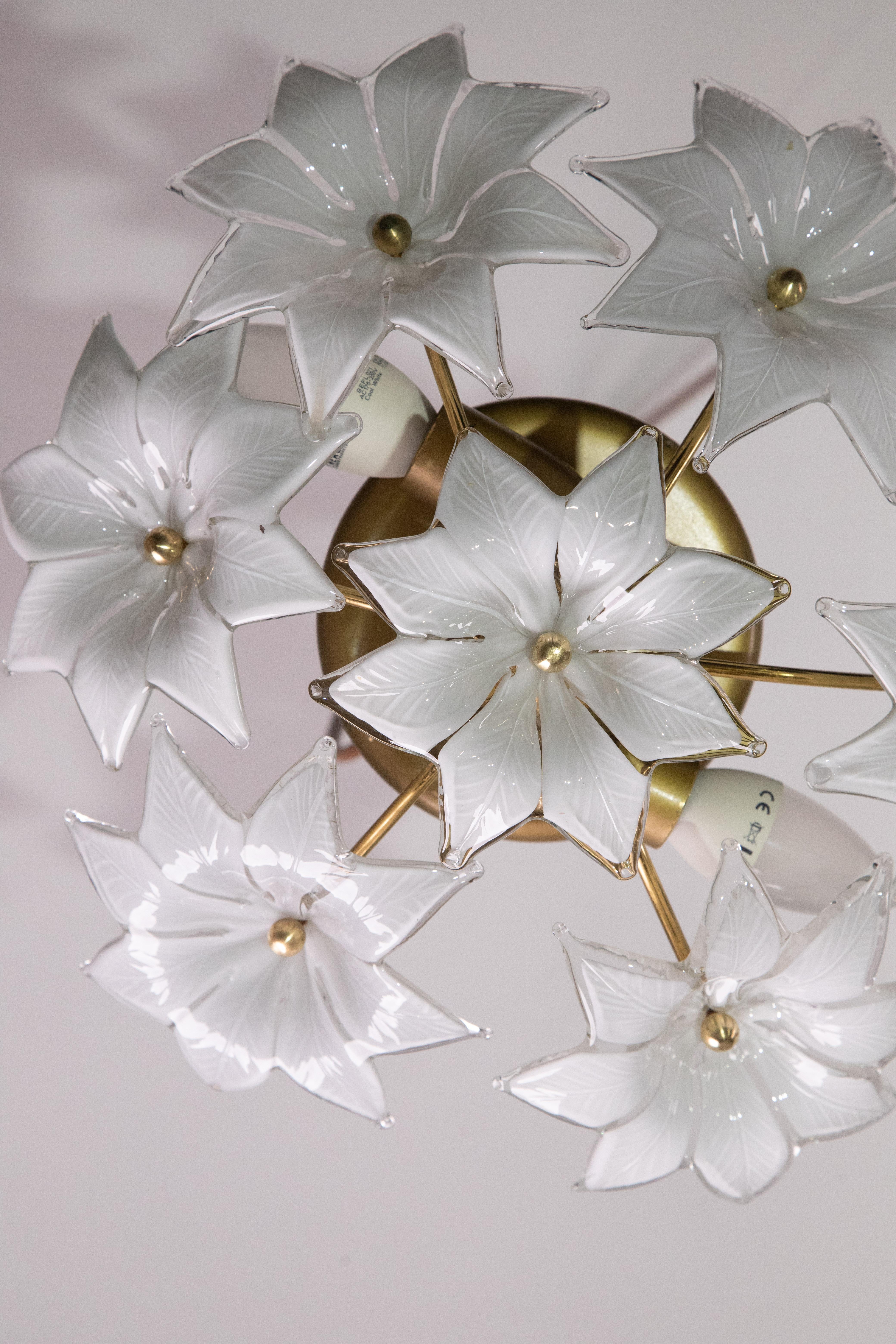 Set of 2 Delicious Murano Vintage Ceiling Light White Flowers, 1970s For Sale 2